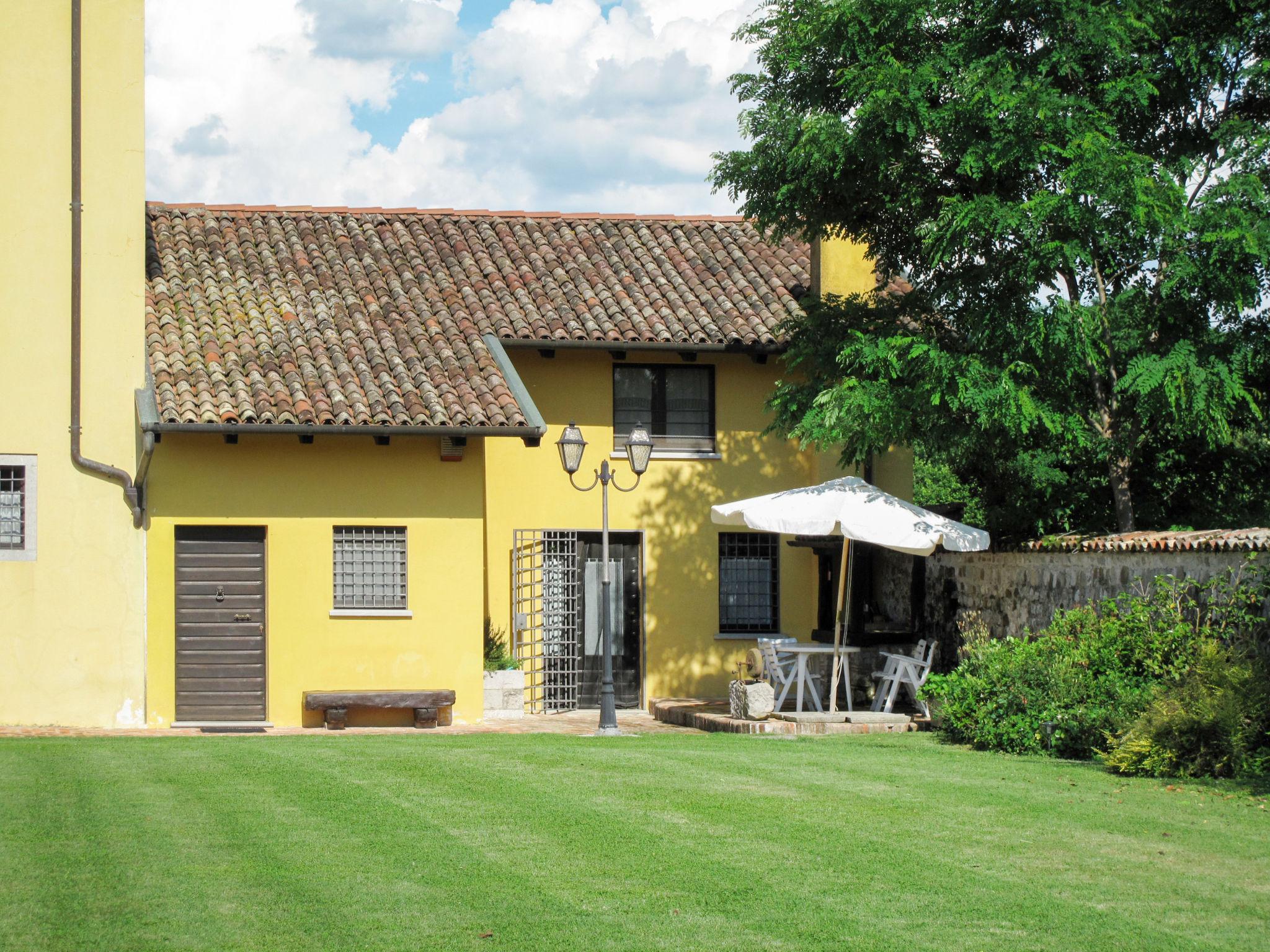 Foto 25 - Casa de 2 quartos em Povoletto com piscina e jardim