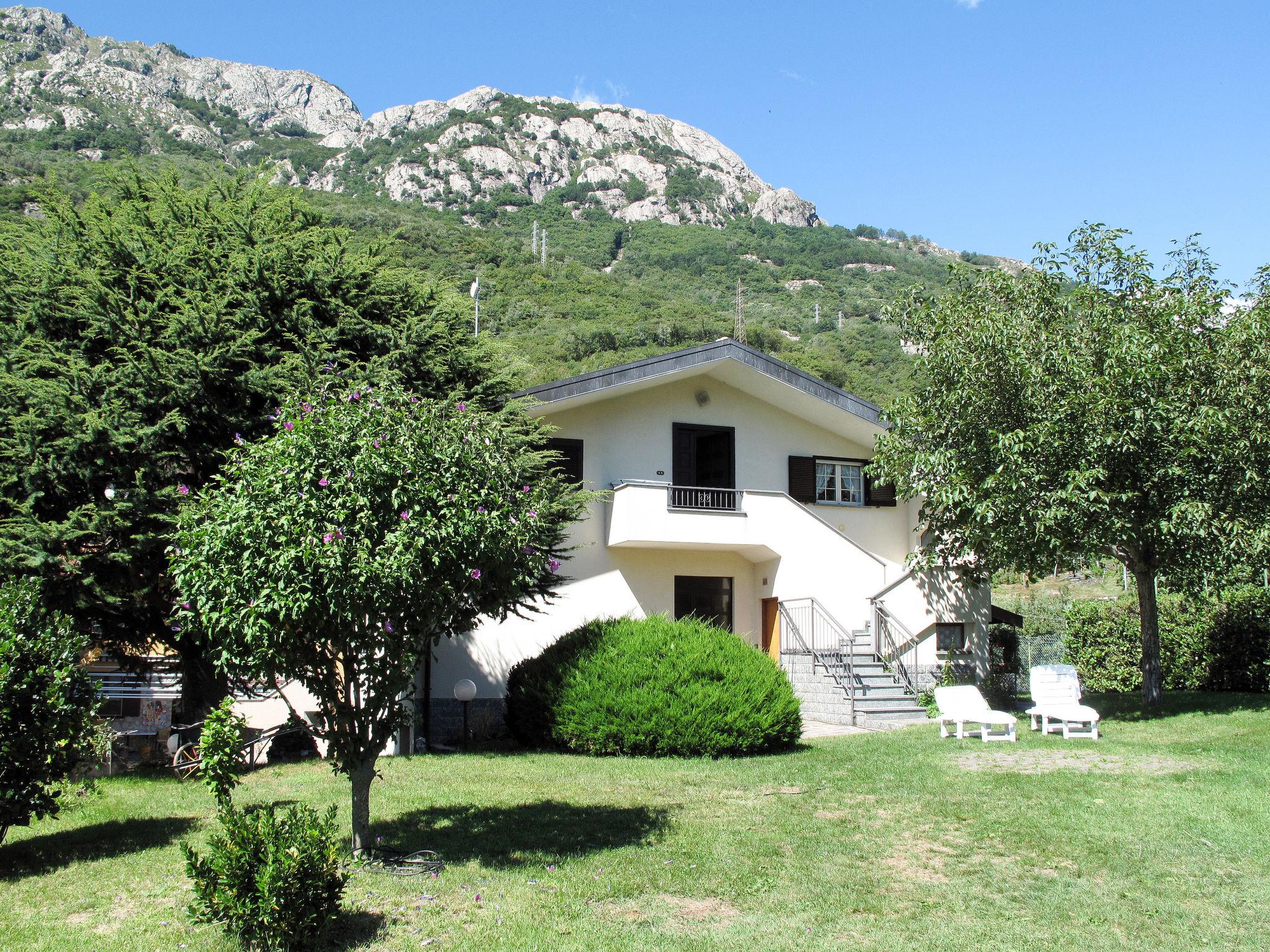 Foto 1 - Apartamento de 2 habitaciones en Sorico con jardín y vistas a la montaña