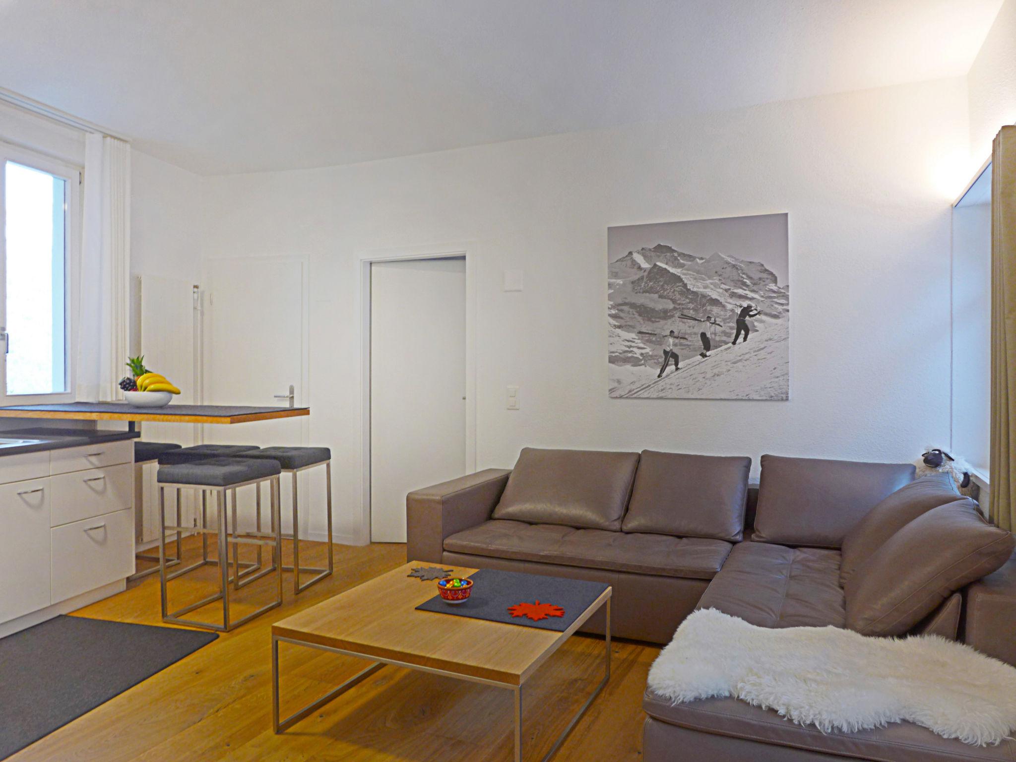 Foto 2 - Appartamento con 1 camera da letto a Lauterbrunnen con vista sulle montagne