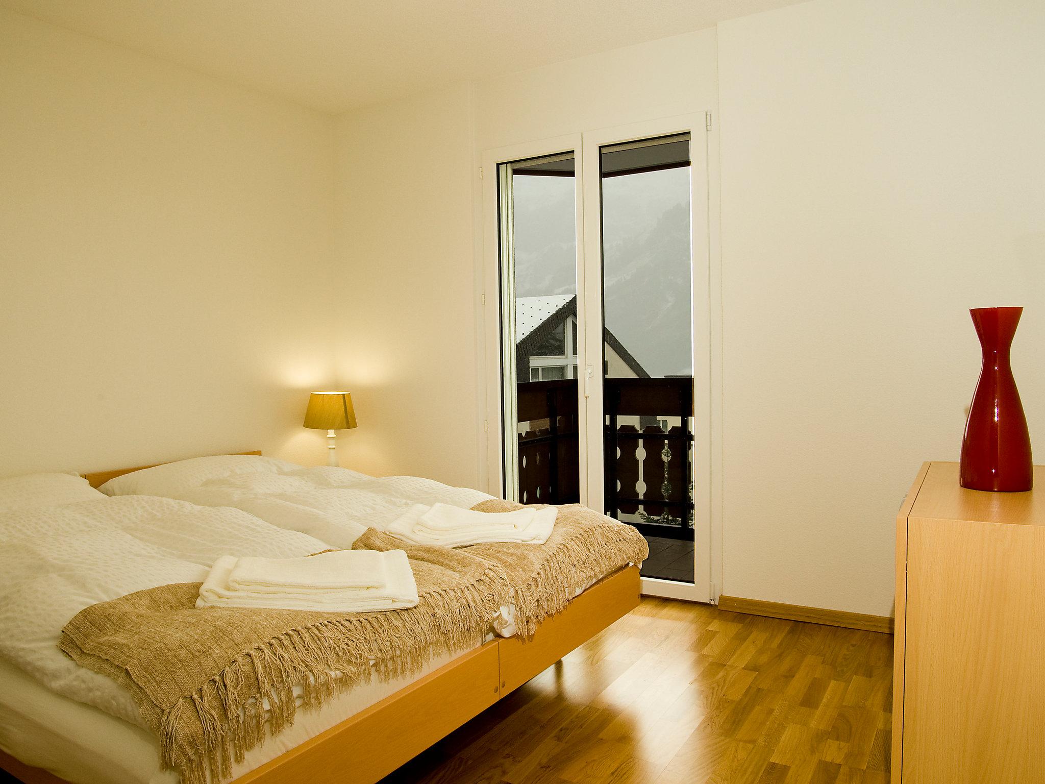 Foto 10 - Appartamento con 4 camere da letto a Leukerbad con sauna e vasca idromassaggio