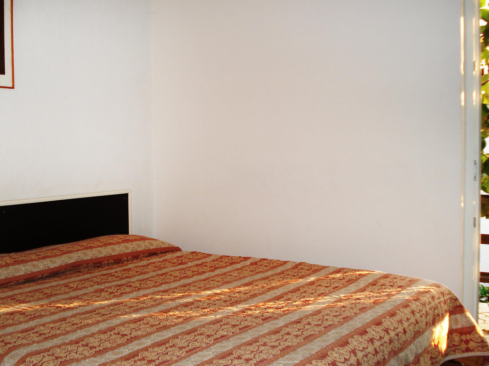 Foto 7 - Appartamento con 1 camera da letto a Marčana con giardino e vista mare