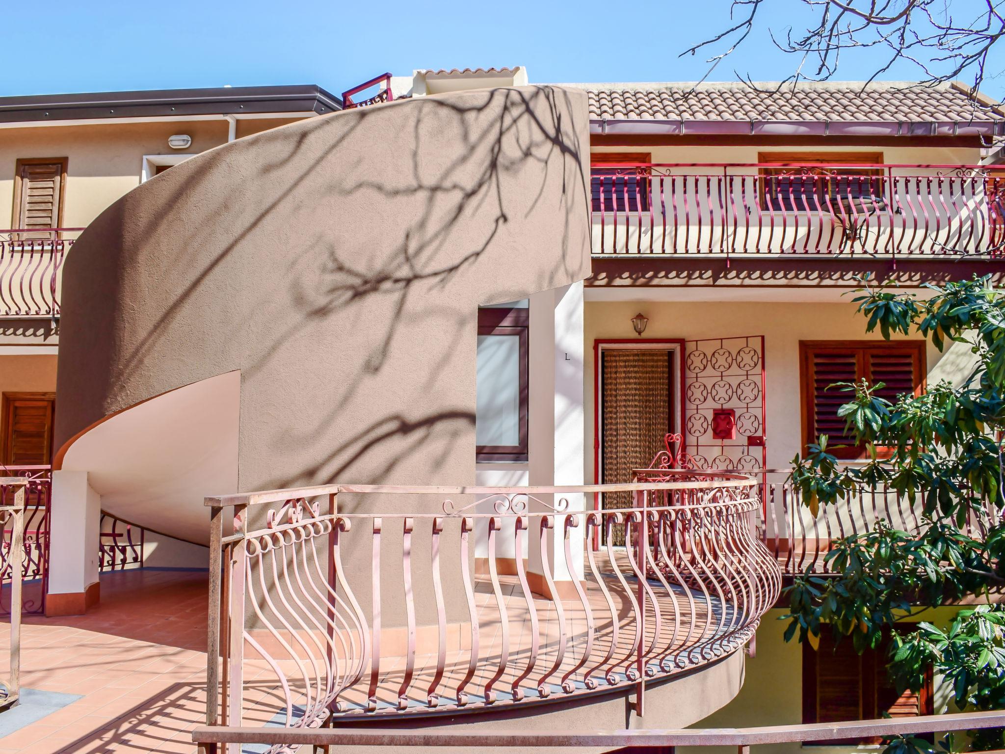 Foto 19 - Apartment mit 2 Schlafzimmern in Letojanni mit terrasse