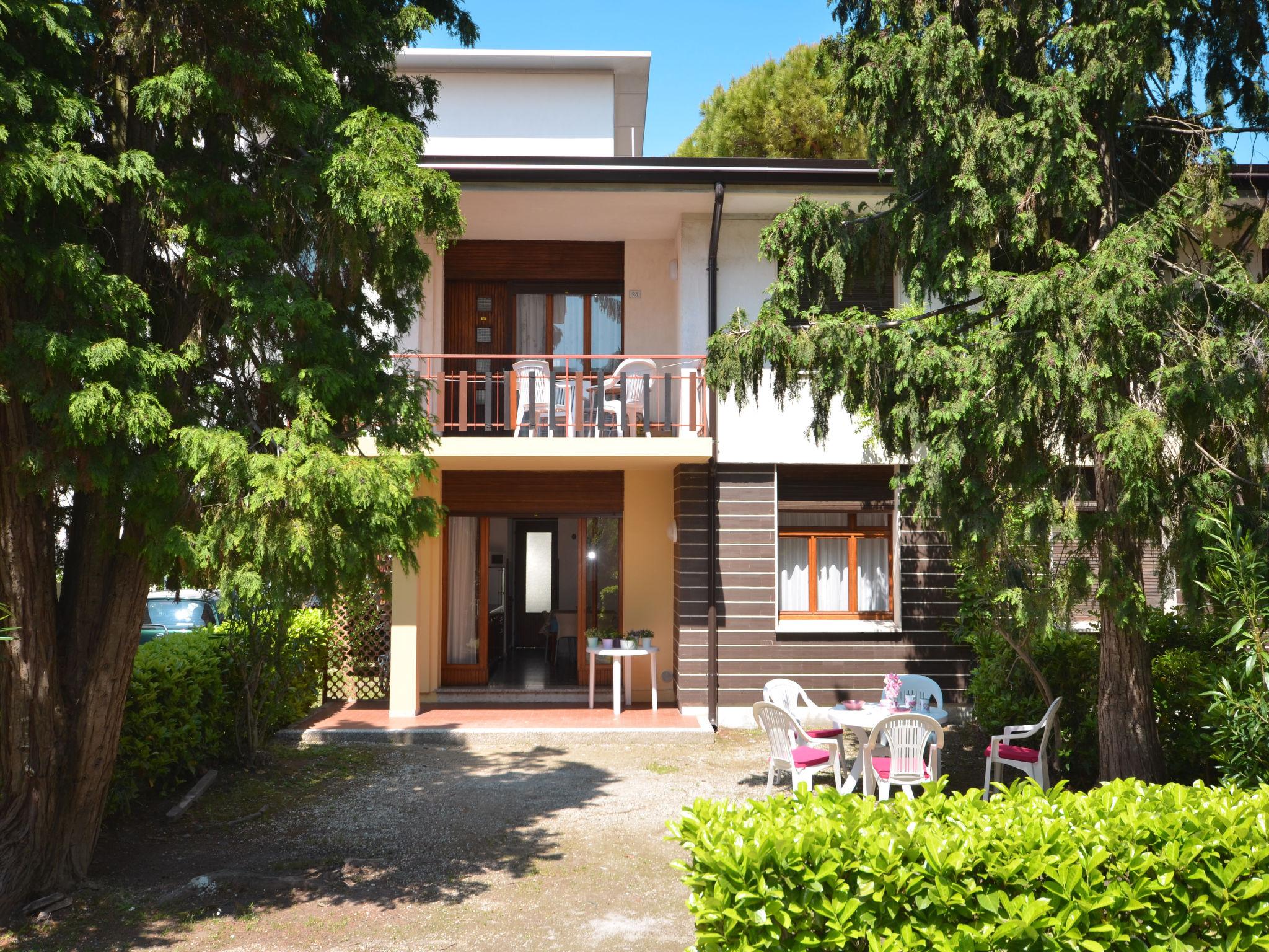 Foto 1 - Apartment mit 2 Schlafzimmern in San Michele al Tagliamento mit terrasse und blick aufs meer
