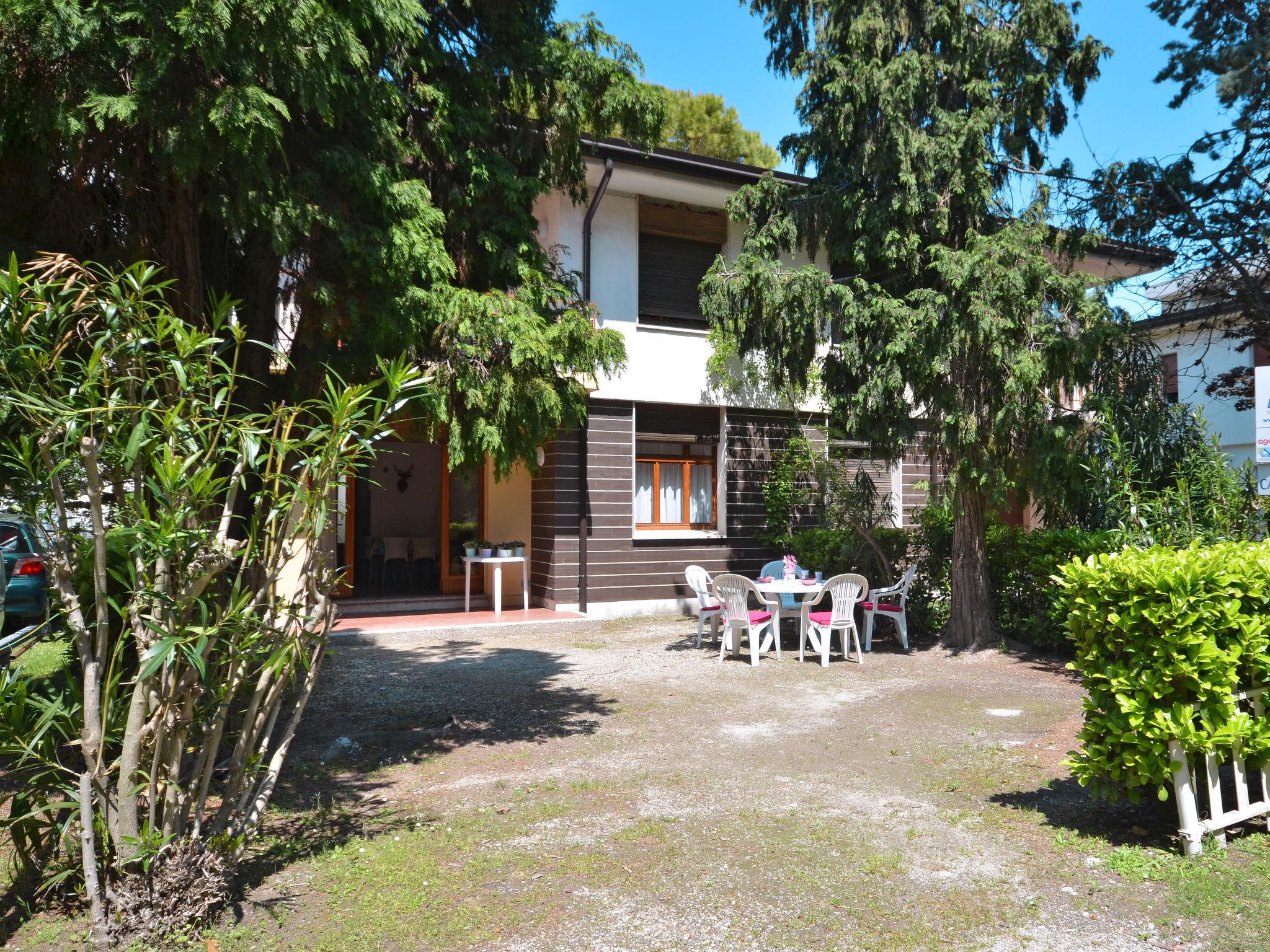 Photo 15 - Appartement de 2 chambres à San Michele al Tagliamento avec jardin et terrasse