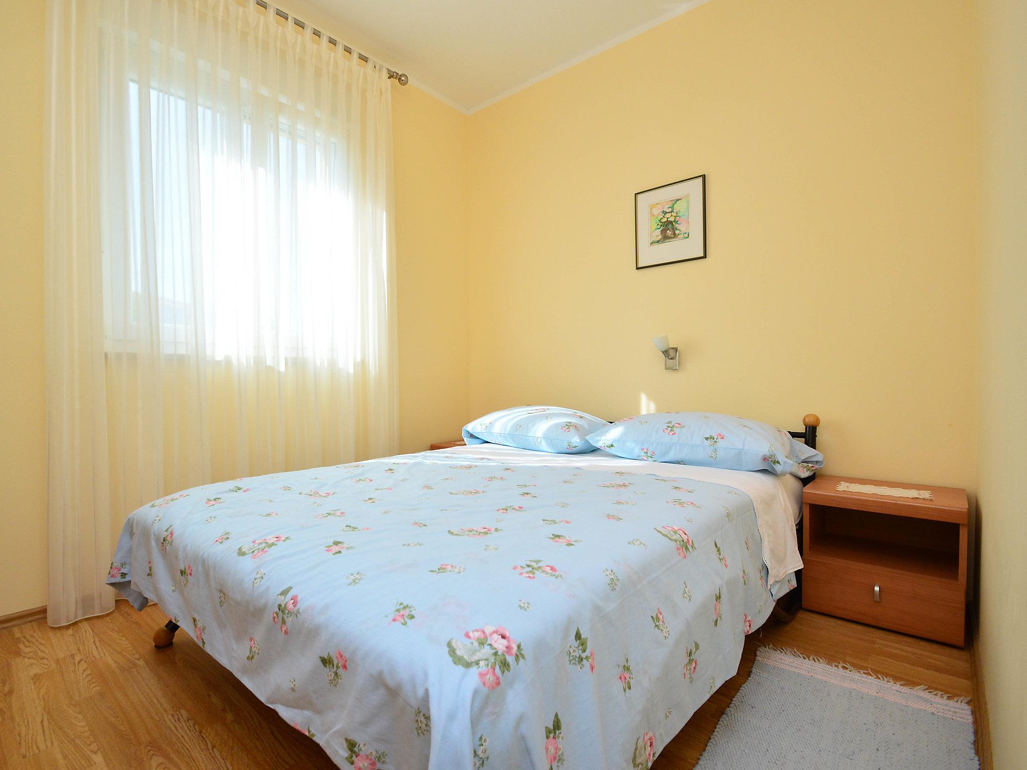 Foto 8 - Casa con 2 camere da letto a Marčana con giardino e terrazza