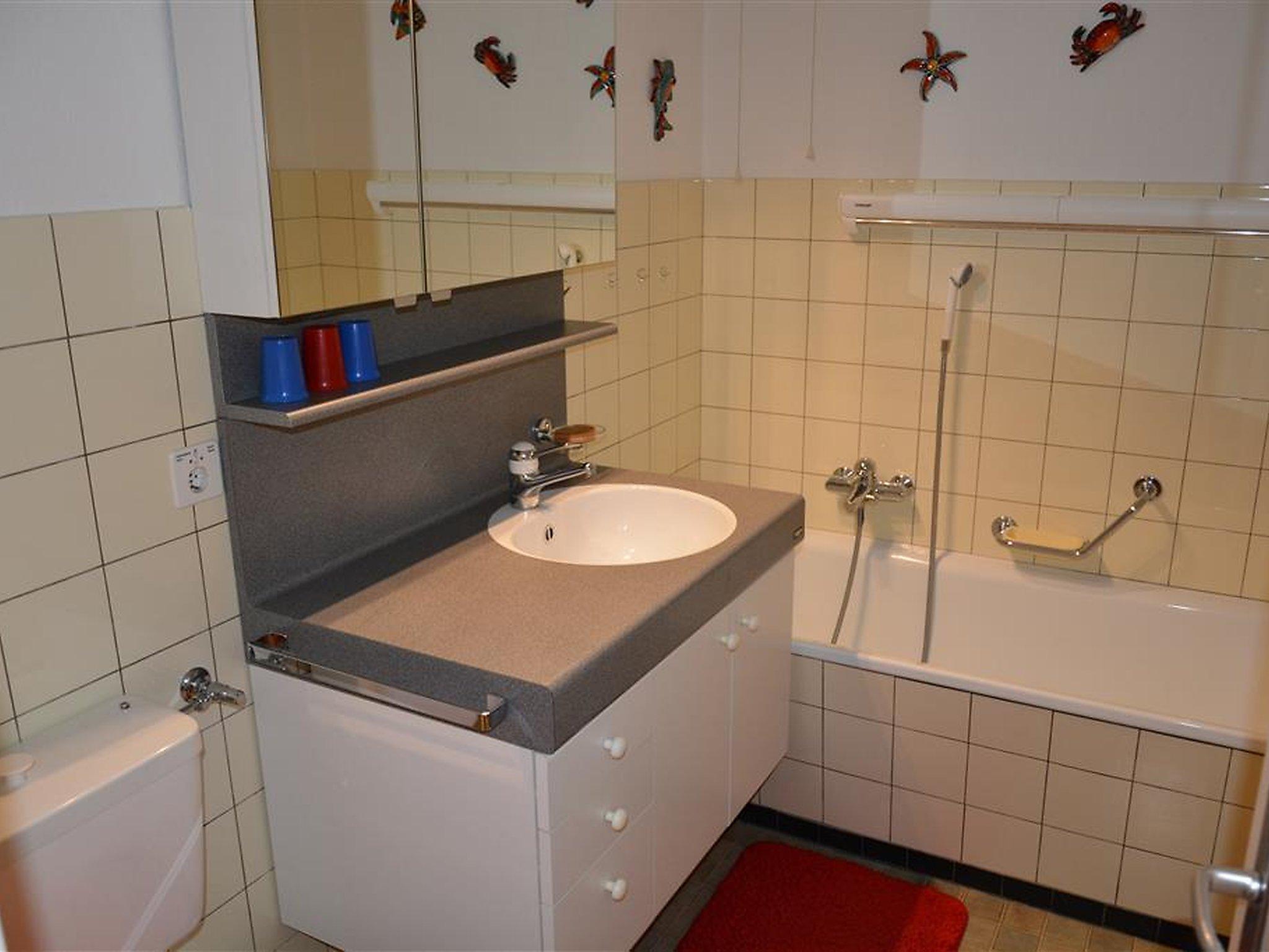 Photo 15 - 3 bedroom Apartment in Saanen