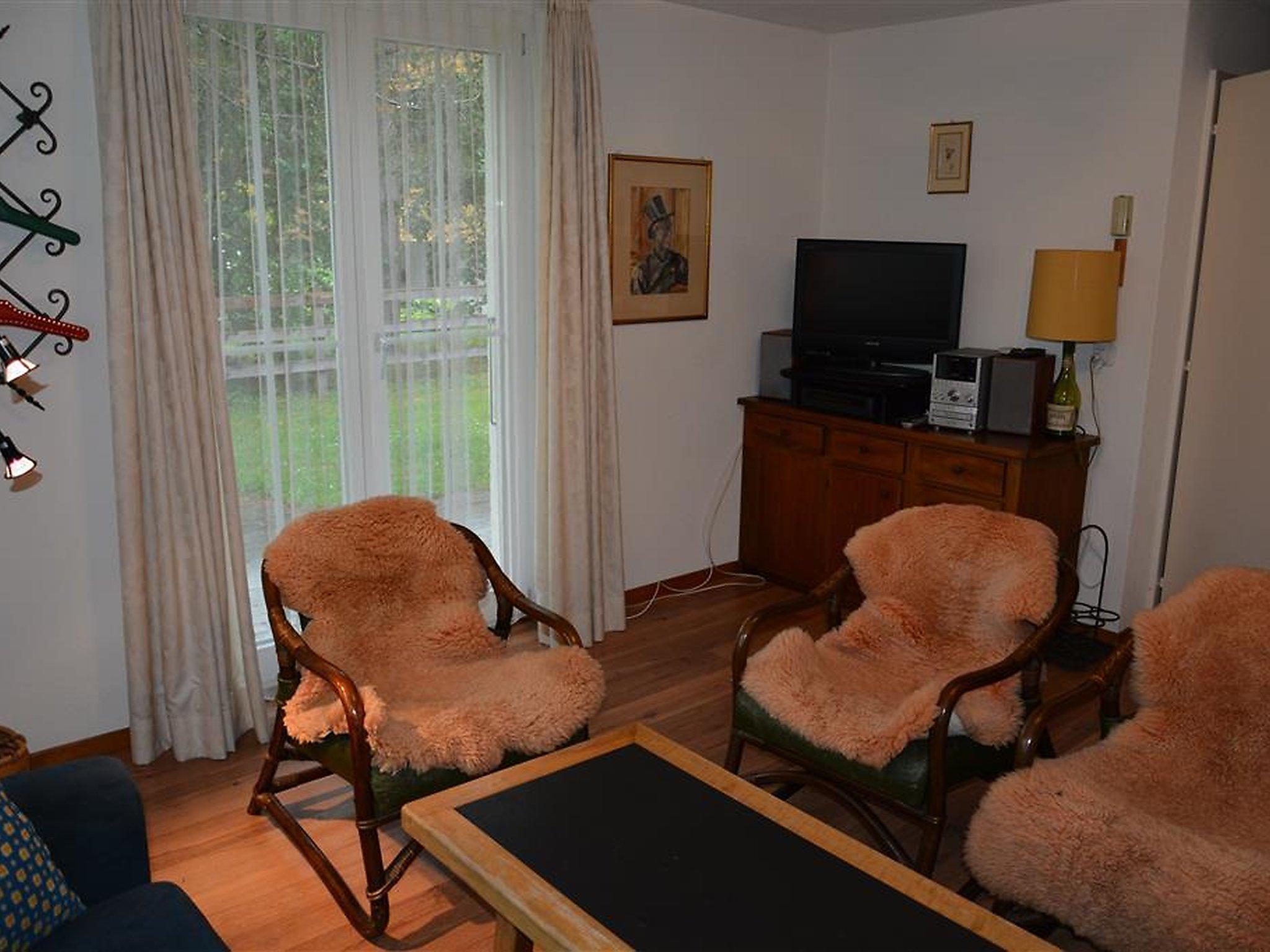 Photo 5 - 3 bedroom Apartment in Saanen