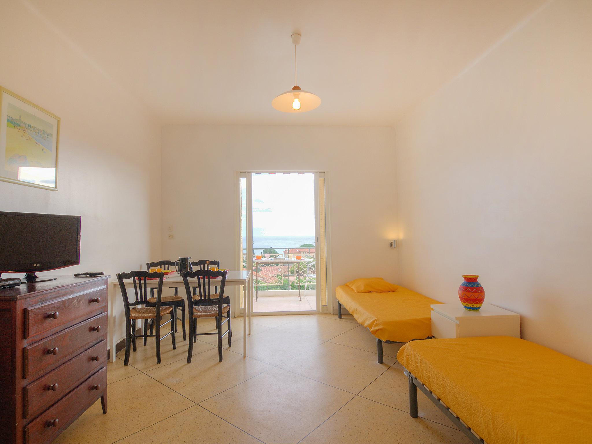Foto 8 - Apartamento de 1 habitación en Cavalaire-sur-Mer