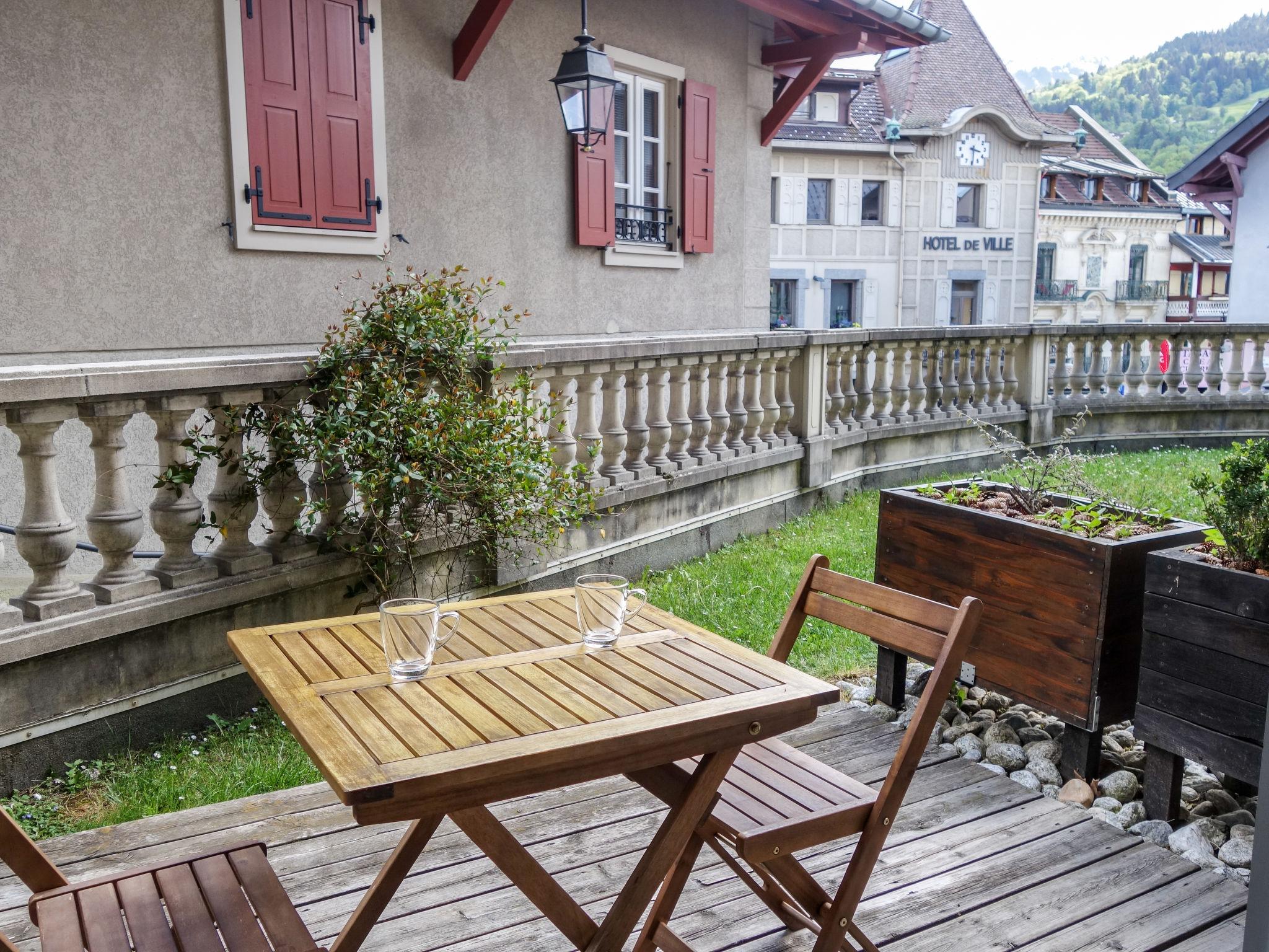 Foto 1 - Apartamento de 2 habitaciones en Saint-Gervais-les-Bains con terraza y vistas a la montaña