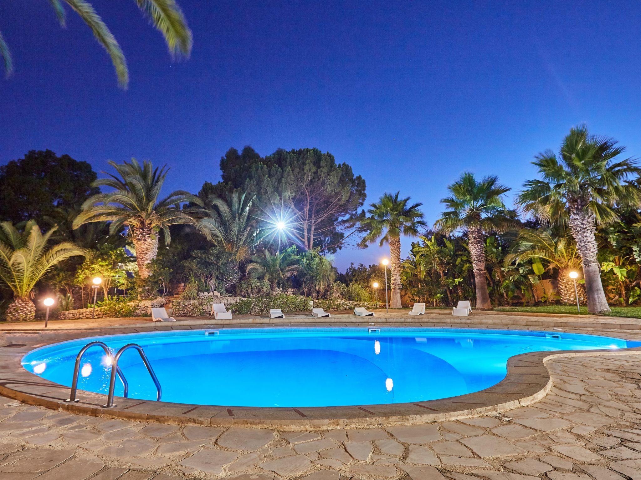 Photo 37 - Maison de 9 chambres à Modica avec piscine privée et jardin