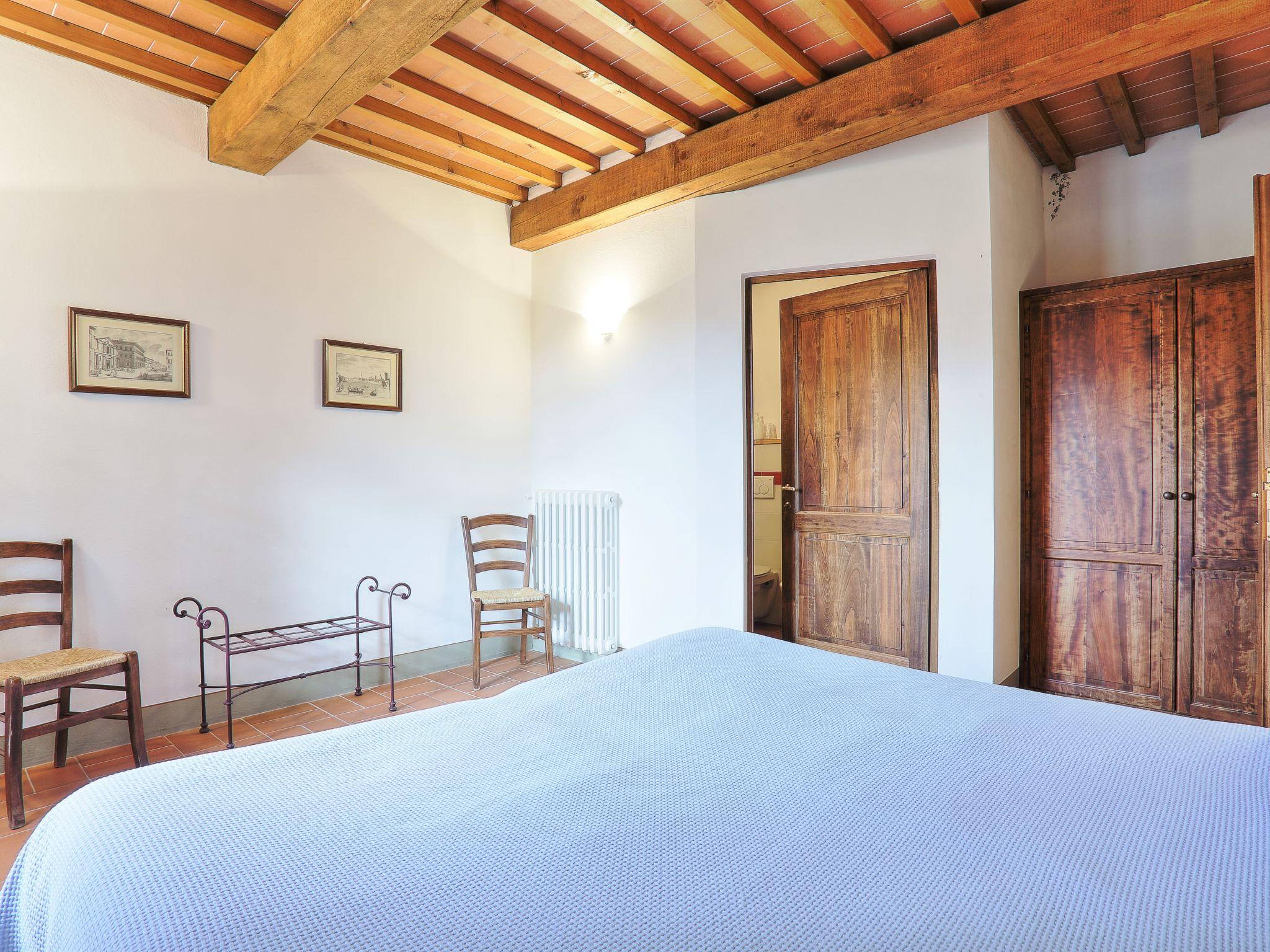 Photo 14 - 1 bedroom Apartment in Bagno a Ripoli with swimming pool and garden