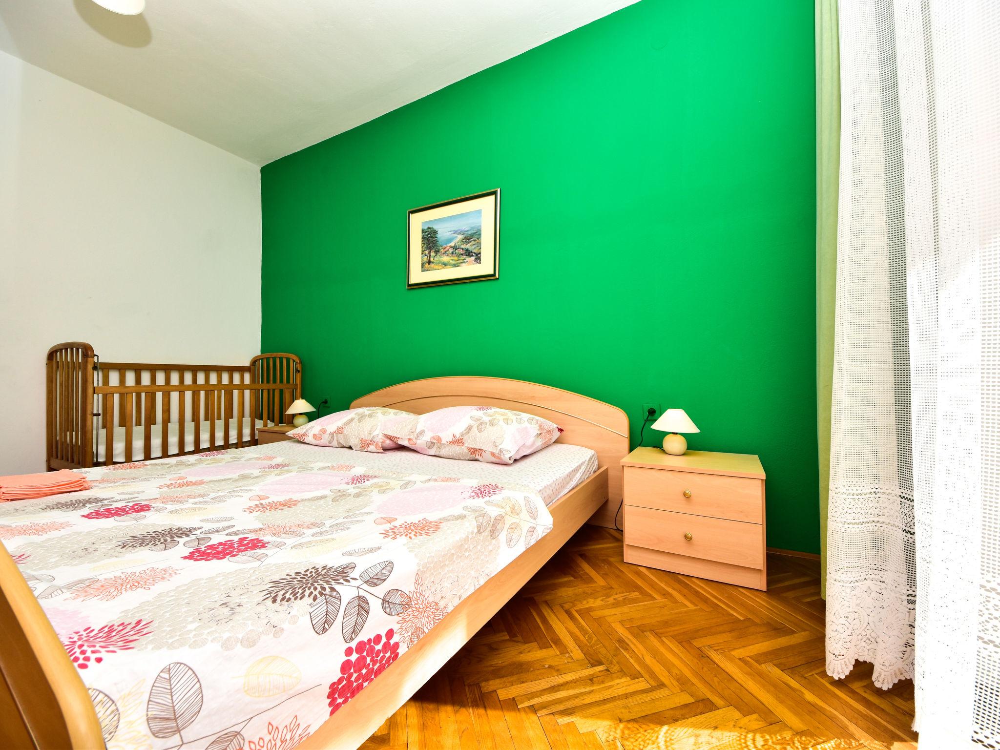 Foto 12 - Appartamento con 3 camere da letto a Vir con terrazza