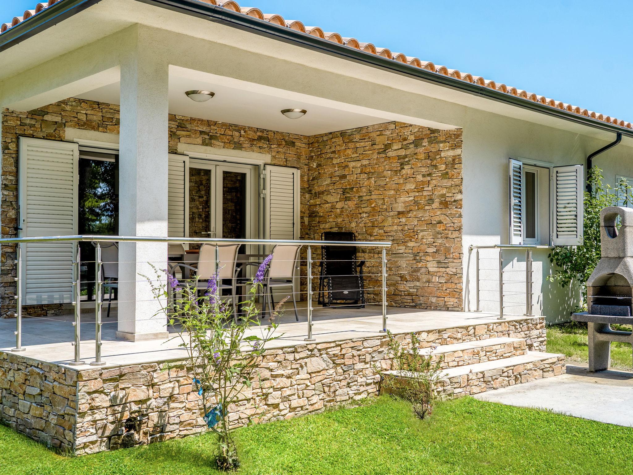 Photo 1 - Maison de 2 chambres à Ghisonaccia avec piscine et vues à la mer