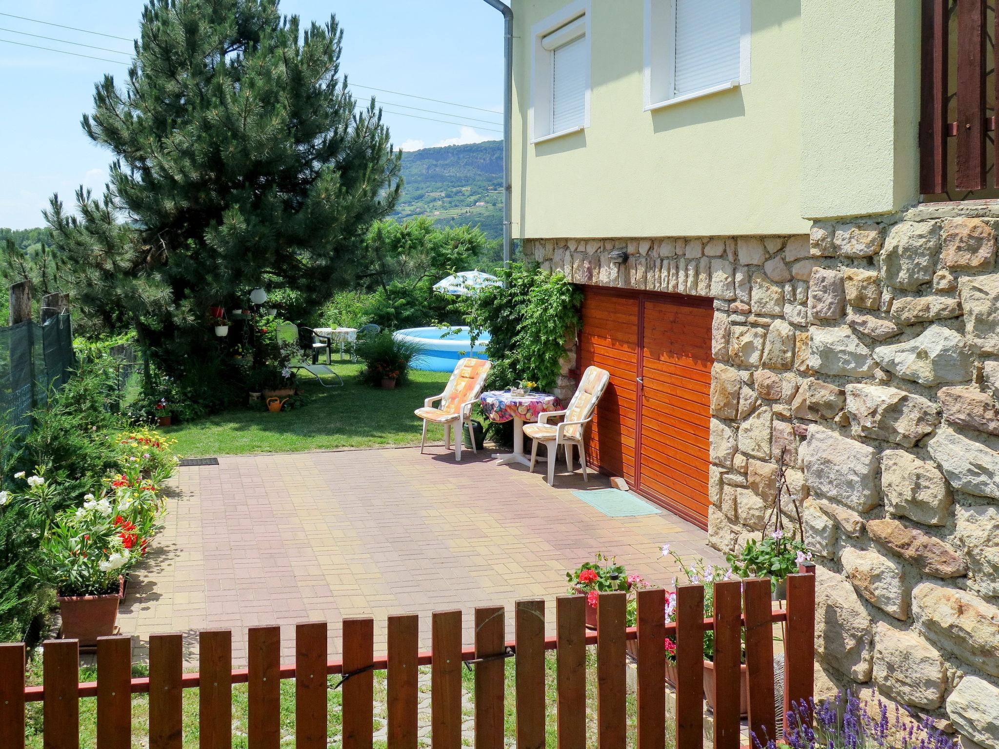 Photo 11 - Maison de 2 chambres à Badacsonytomaj avec piscine privée et vues à la mer