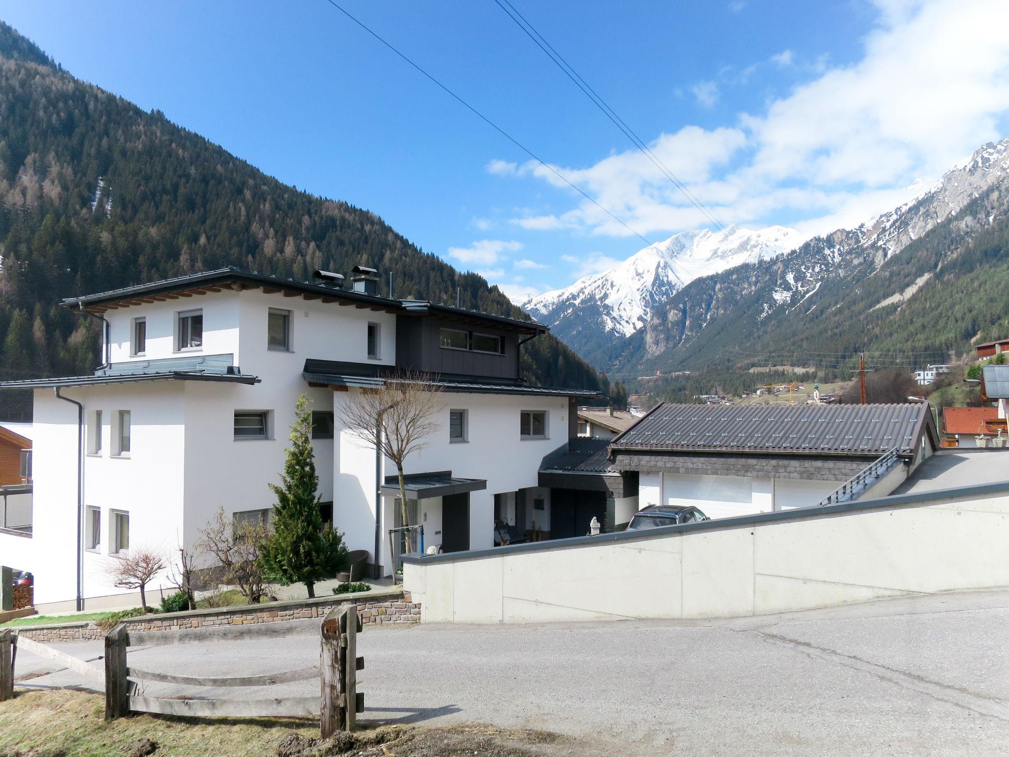 Photo 1 - Appartement de 1 chambre à Flirsch avec jardin et vues sur la montagne