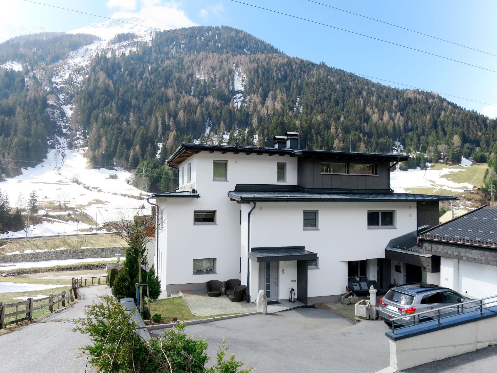 Photo 10 - 1 bedroom Apartment in Flirsch with garden and mountain view