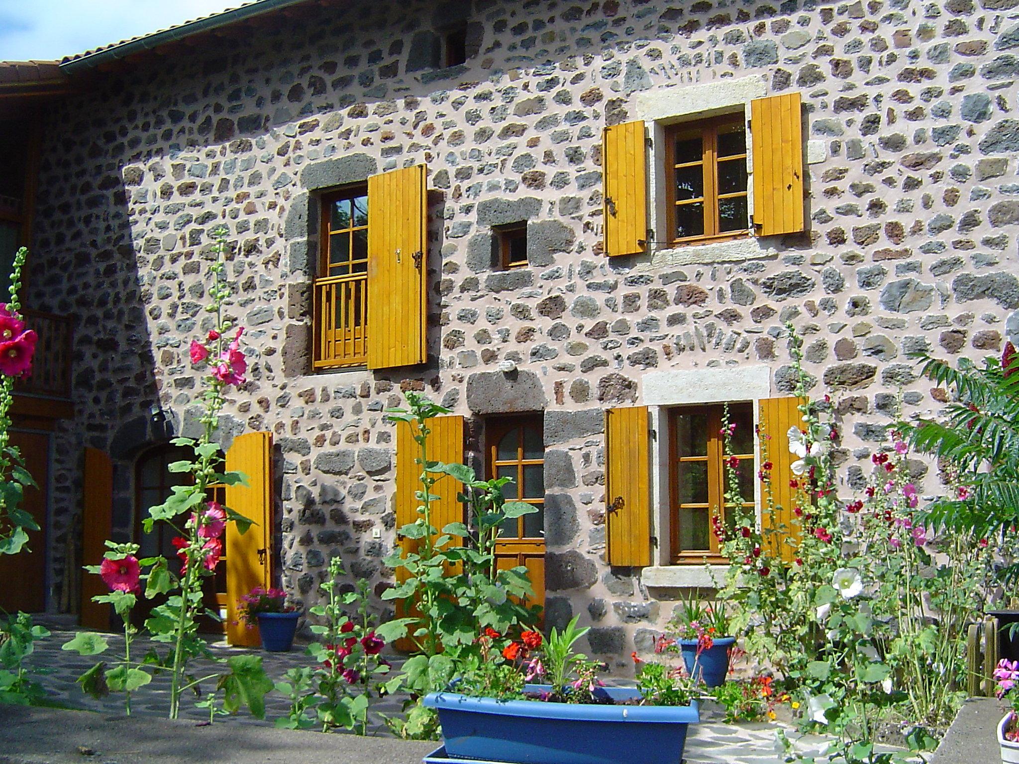 Foto 5 - Casa con 3 camere da letto a Solignac-sur-Loire con giardino