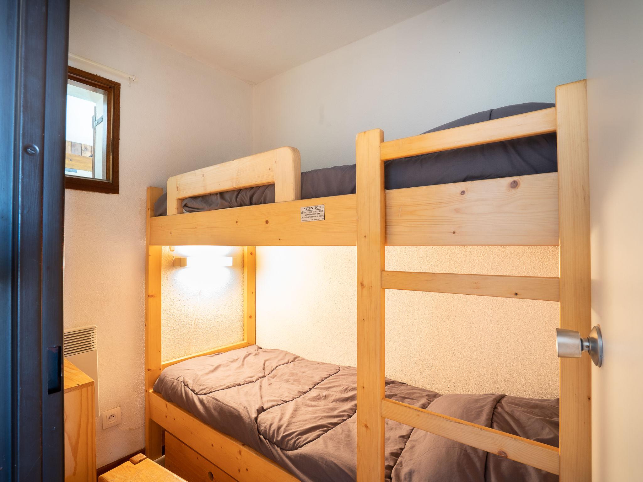 Foto 9 - Appartamento con 1 camera da letto a Les Belleville con vista sulle montagne