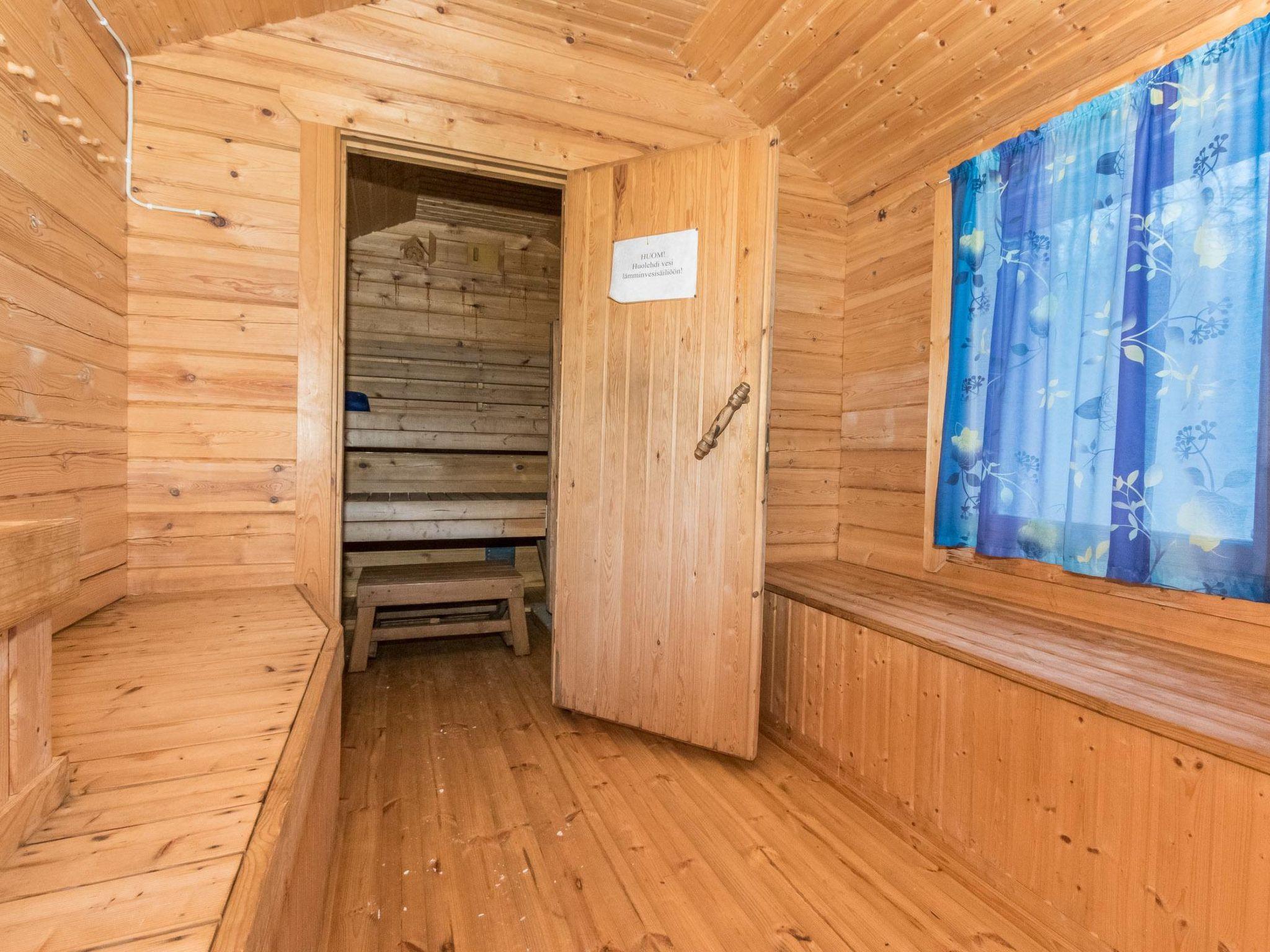 Foto 11 - Casa de 1 quarto em Iisalmi com sauna