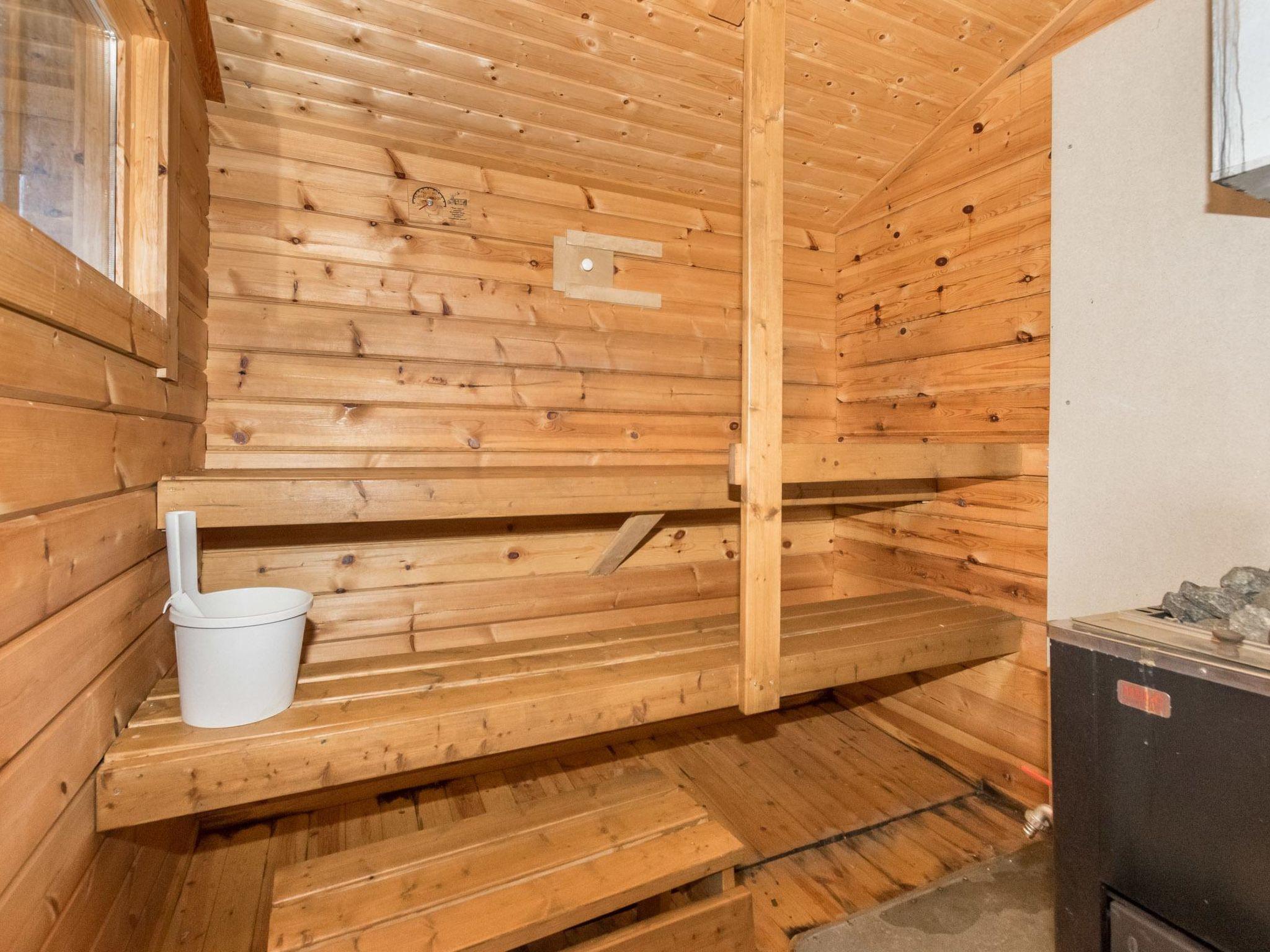 Foto 18 - Casa de 1 quarto em Iisalmi com sauna