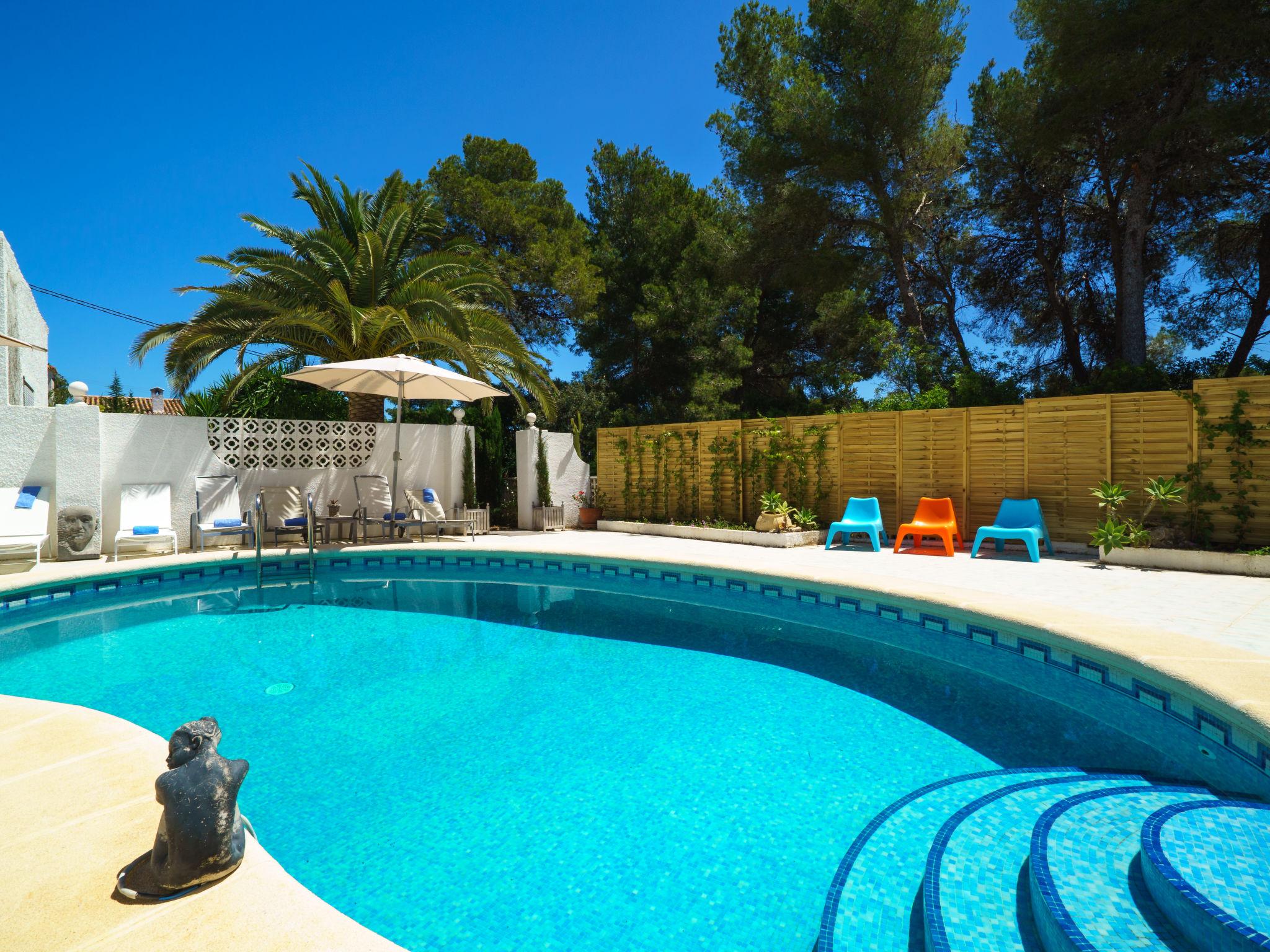 Foto 35 - Casa con 3 camere da letto a Jávea con piscina privata e giardino