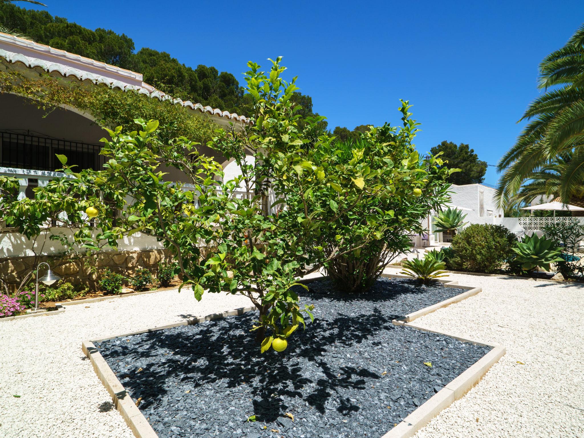 Foto 33 - Casa de 3 quartos em Jávea com piscina privada e vistas do mar