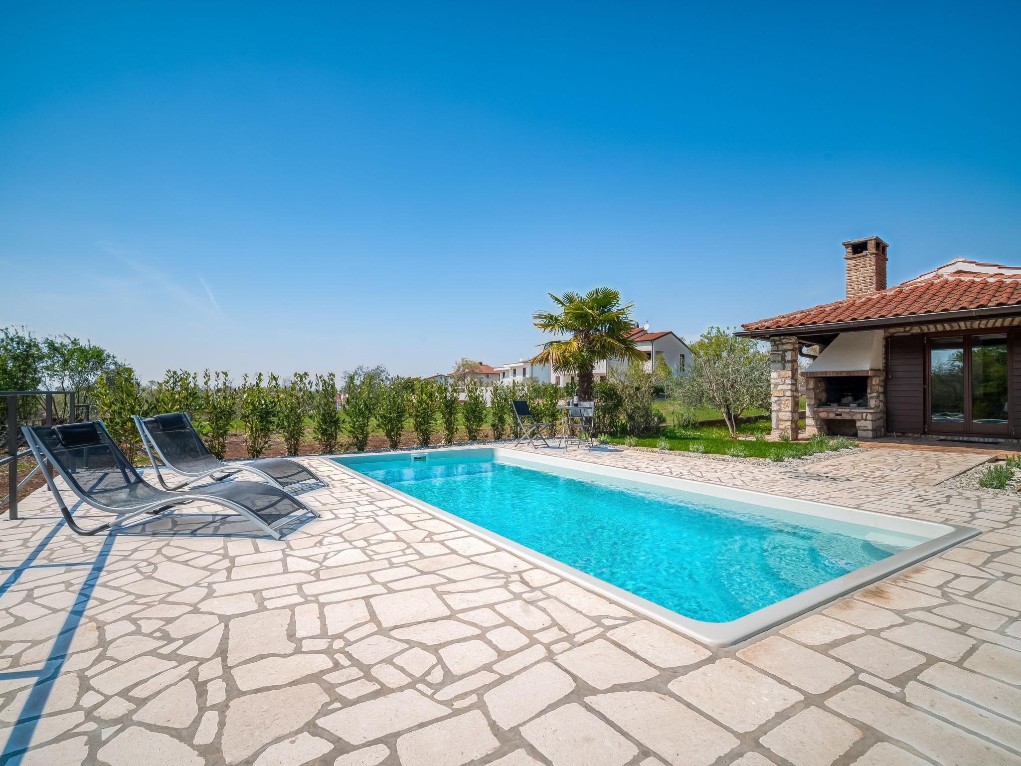 Photo 18 - Maison de 2 chambres à Poreč avec piscine privée et vues à la mer