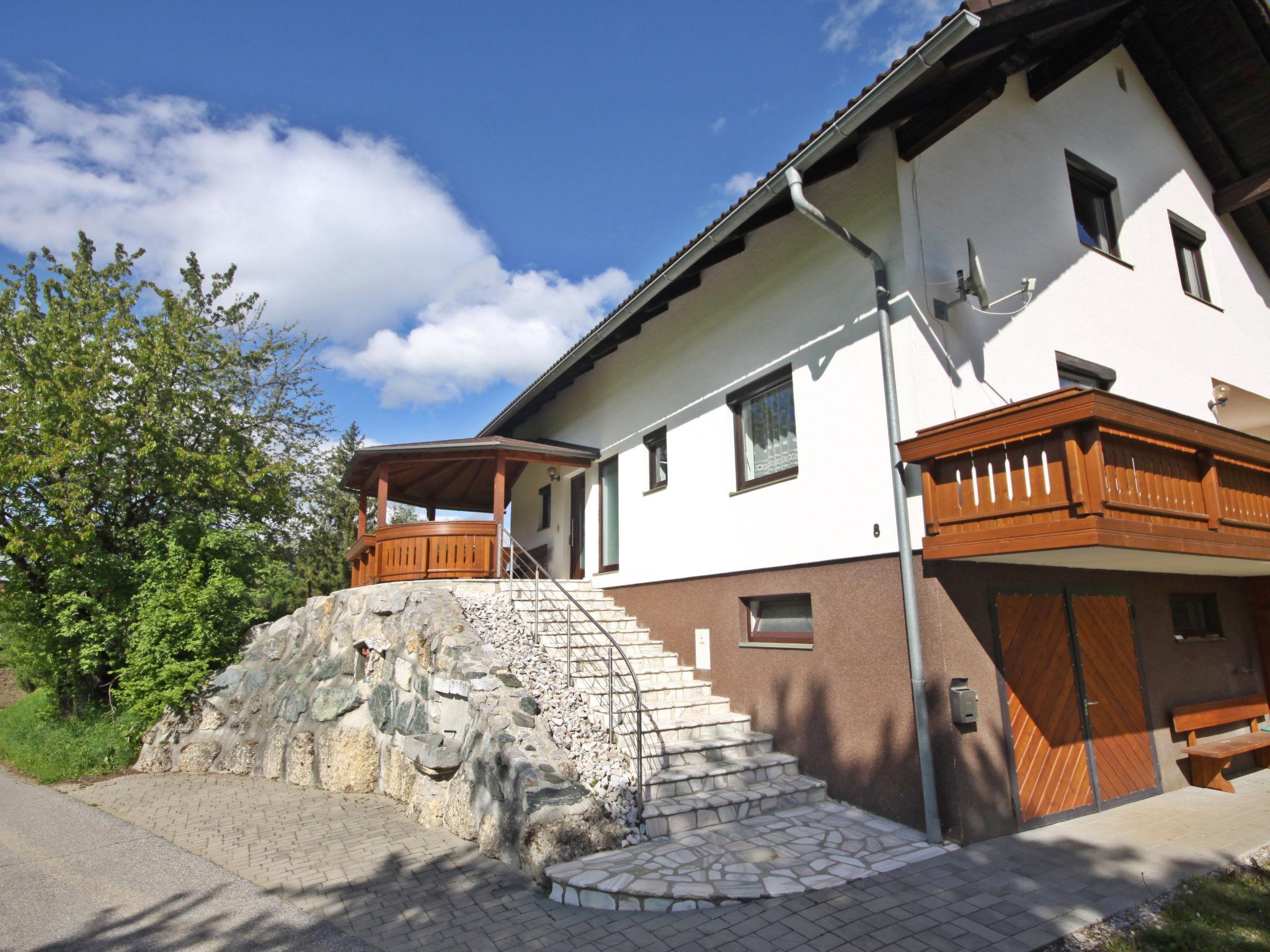 Photo 26 - Maison de 2 chambres à Ebenthal in Kärnten avec jardin et vues sur la montagne