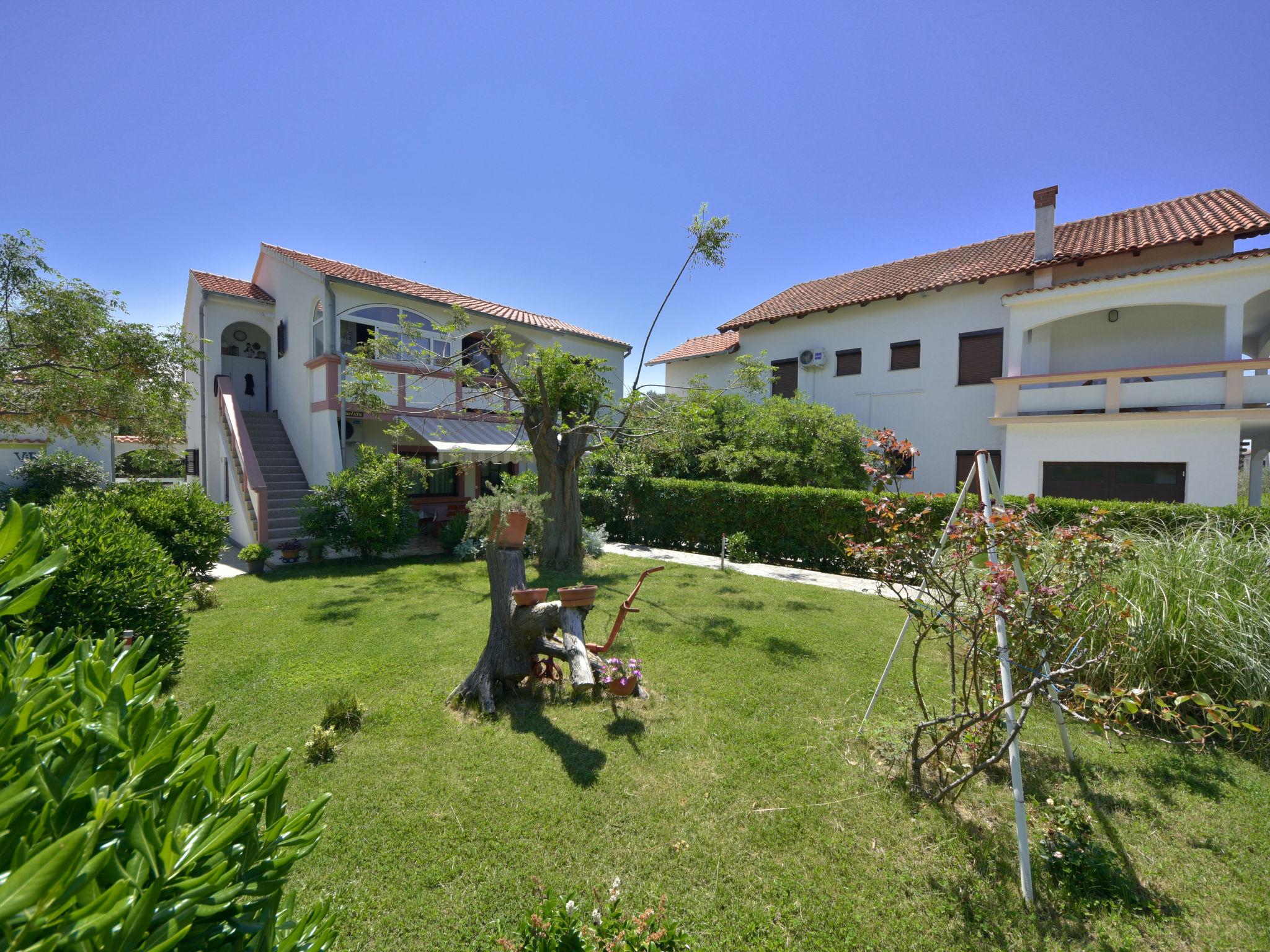 Photo 18 - Appartement de 2 chambres à Vir avec piscine et vues à la mer