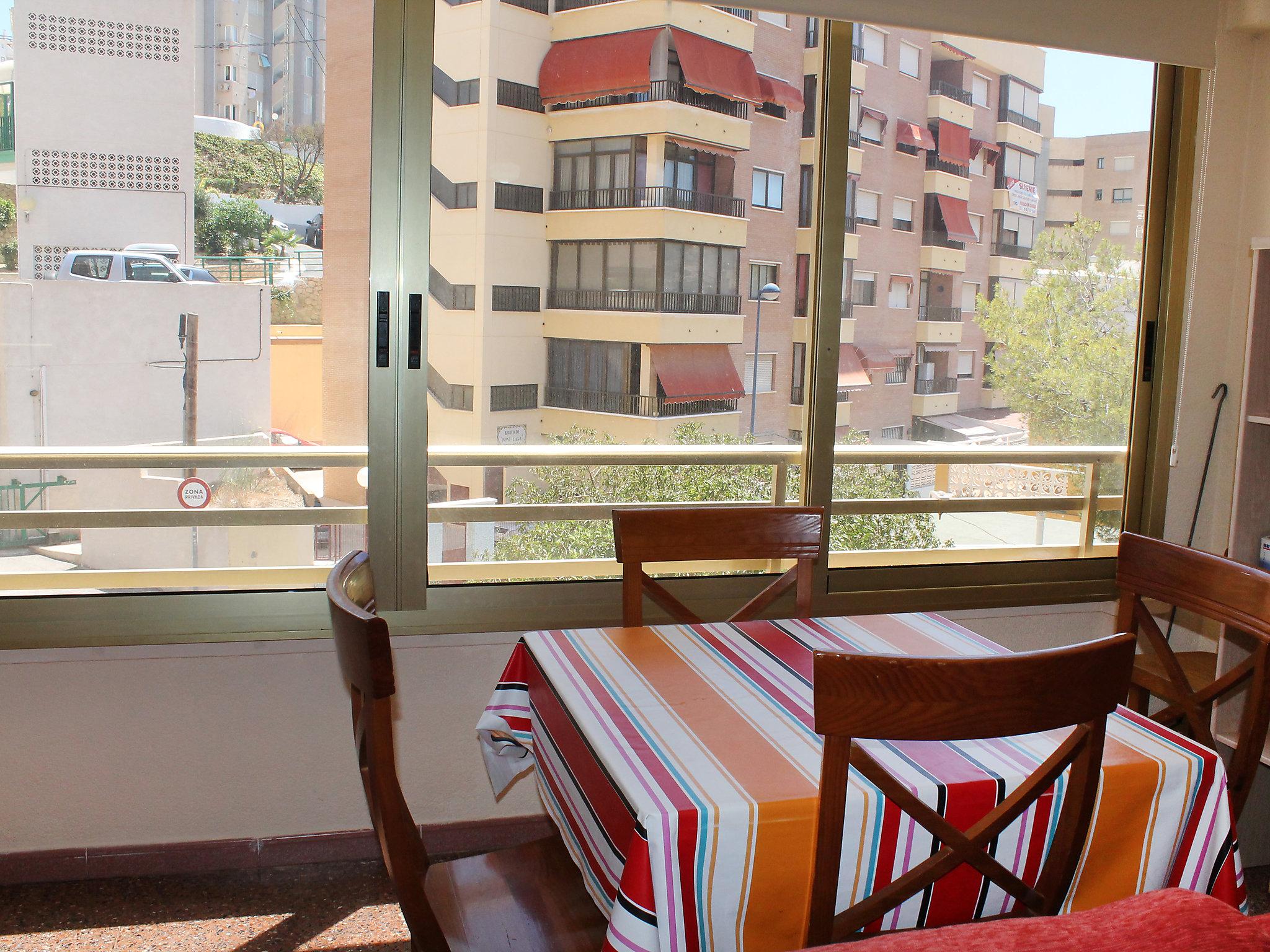 Photo 3 - Appartement de 1 chambre à Benidorm avec piscine et vues à la mer