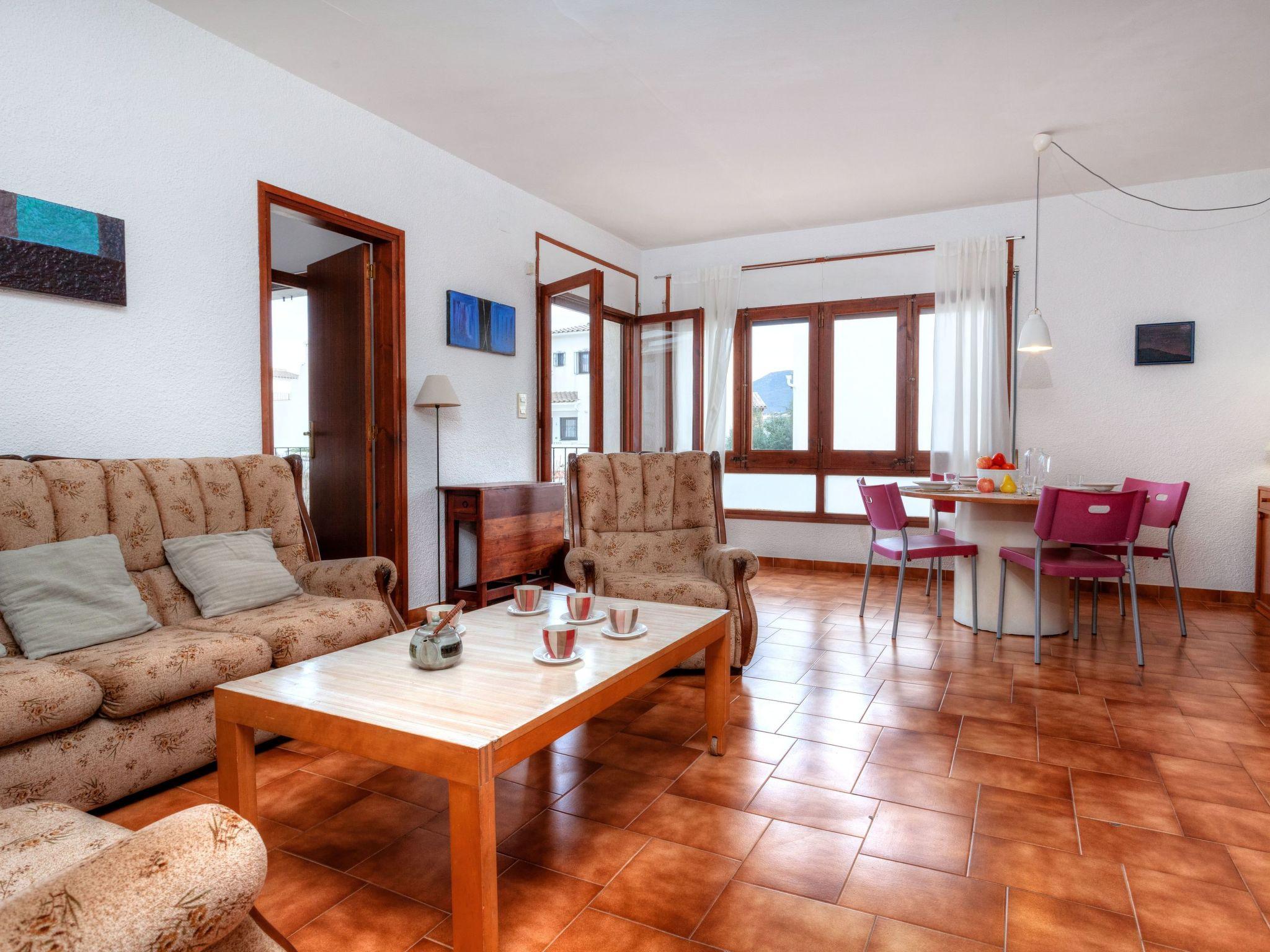 Foto 2 - Apartamento de 3 habitaciones en Llançà con terraza y vistas al mar