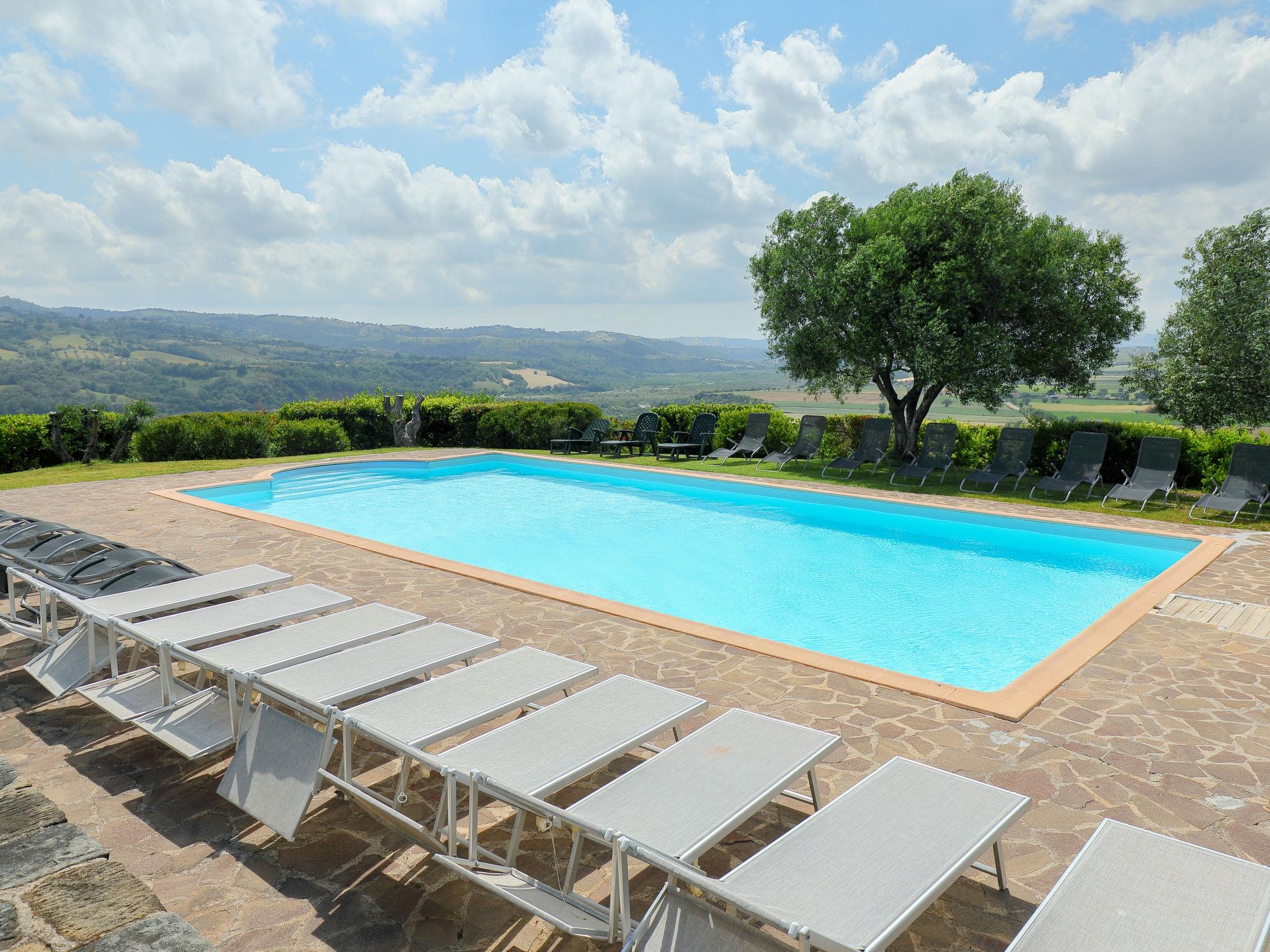 Photo 2 - Maison de 2 chambres à Scansano avec piscine et vues à la mer