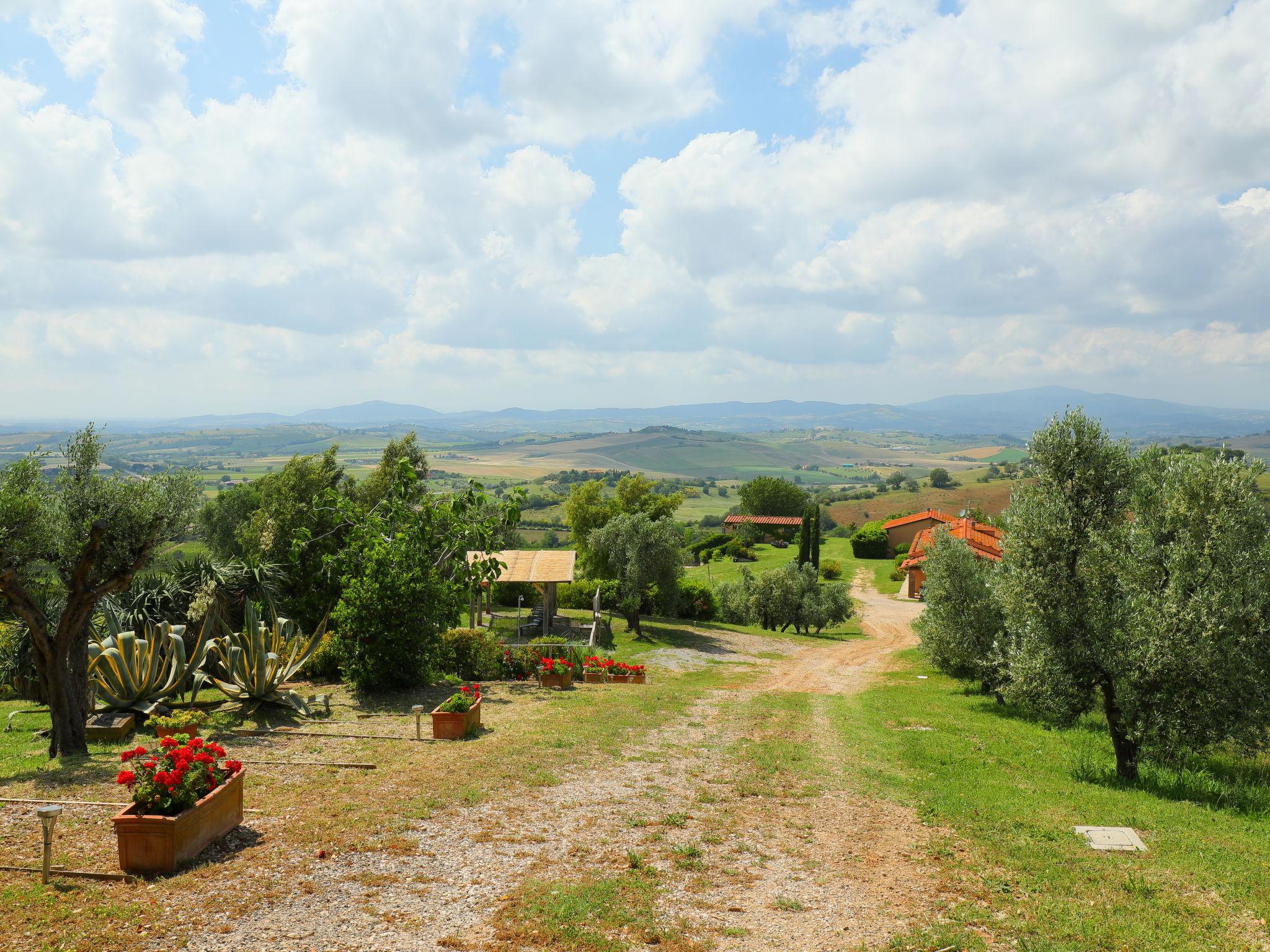 Photo 23 - 2 bedroom House in Scansano with swimming pool and garden