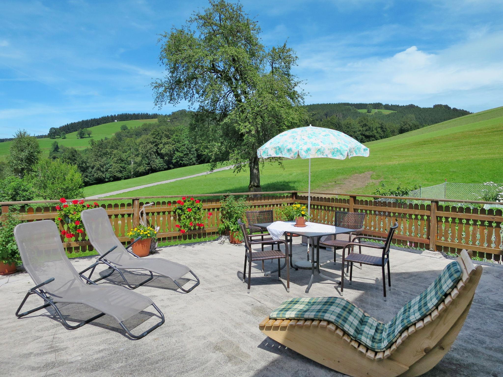 Foto 5 - Casa de 2 quartos em Oberwang com terraço e vista para a montanha