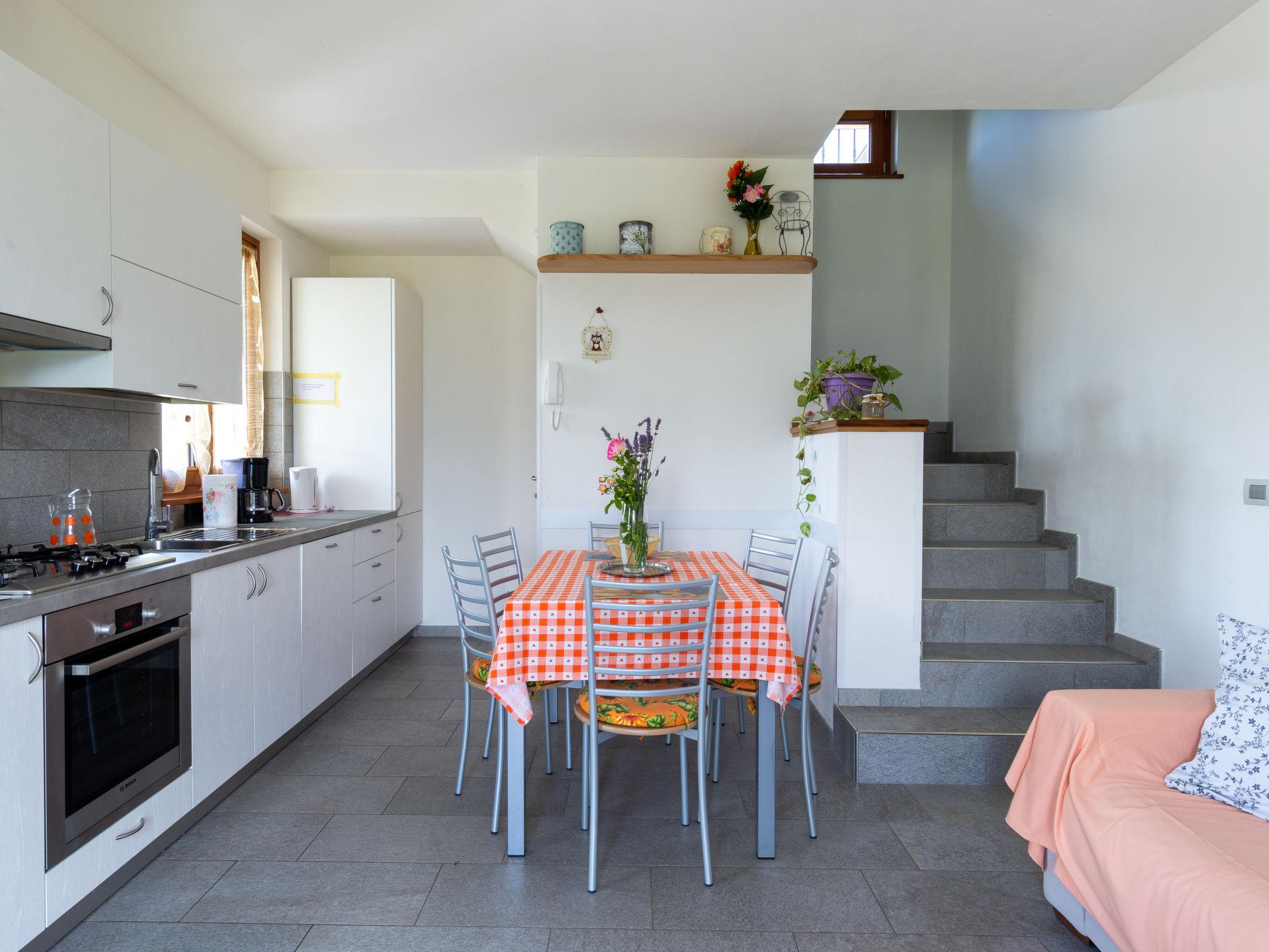 Foto 4 - Casa de 2 habitaciones en Colico con jardín y vistas a la montaña