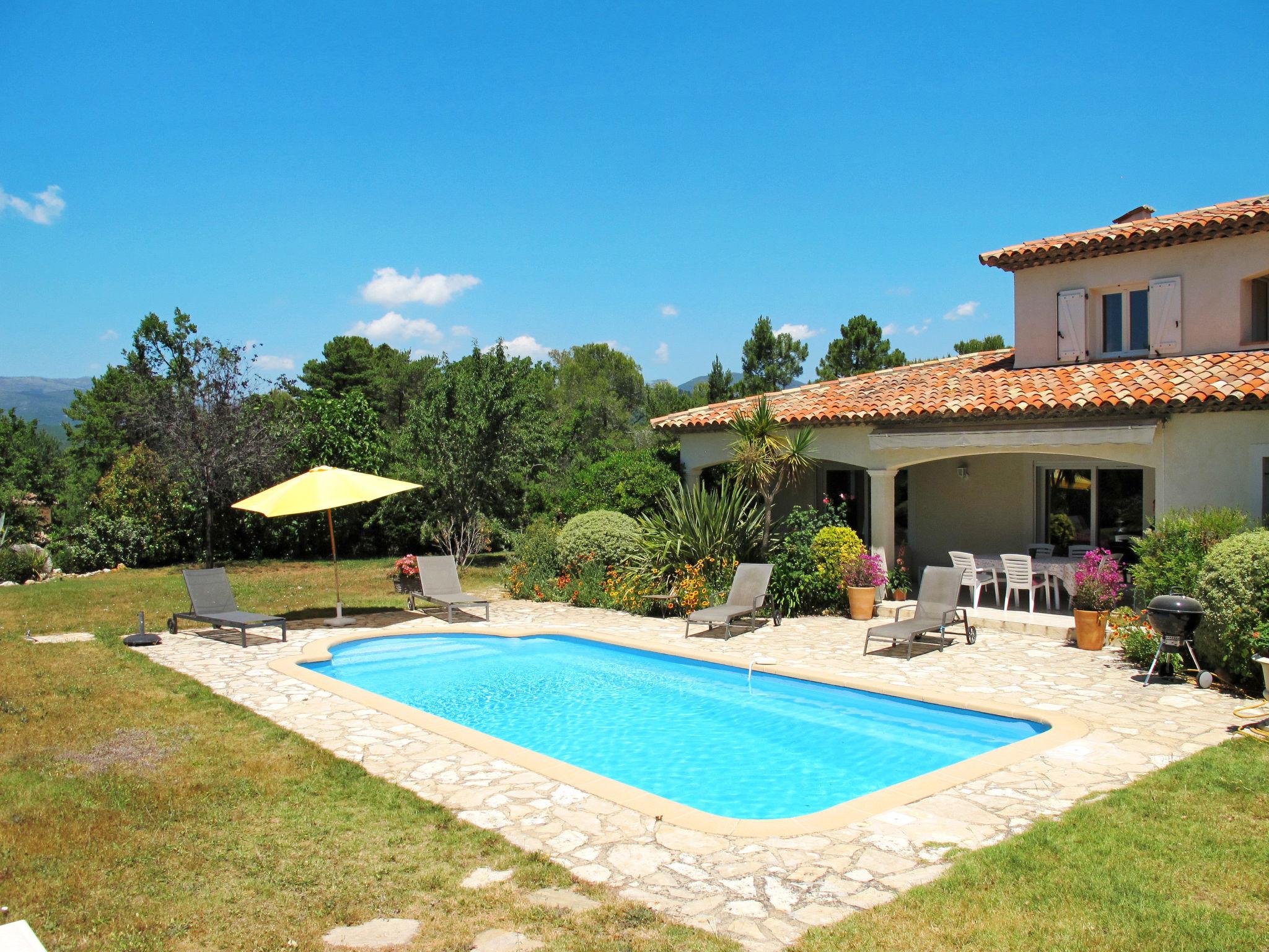 Foto 6 - Casa de 3 habitaciones en Callian con piscina privada y jardín
