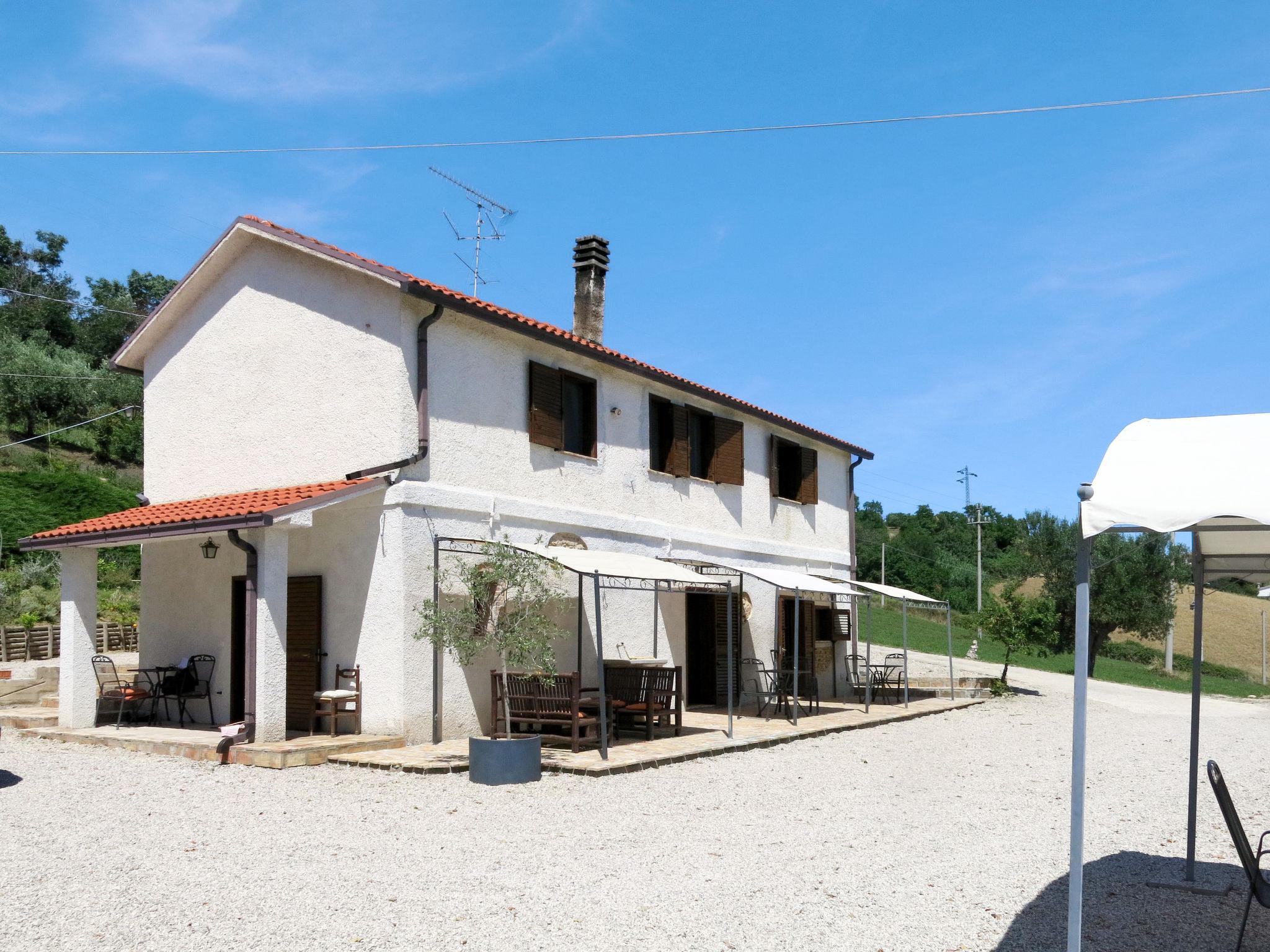 Photo 31 - Maison de 6 chambres à Roseto degli Abruzzi avec piscine et jardin