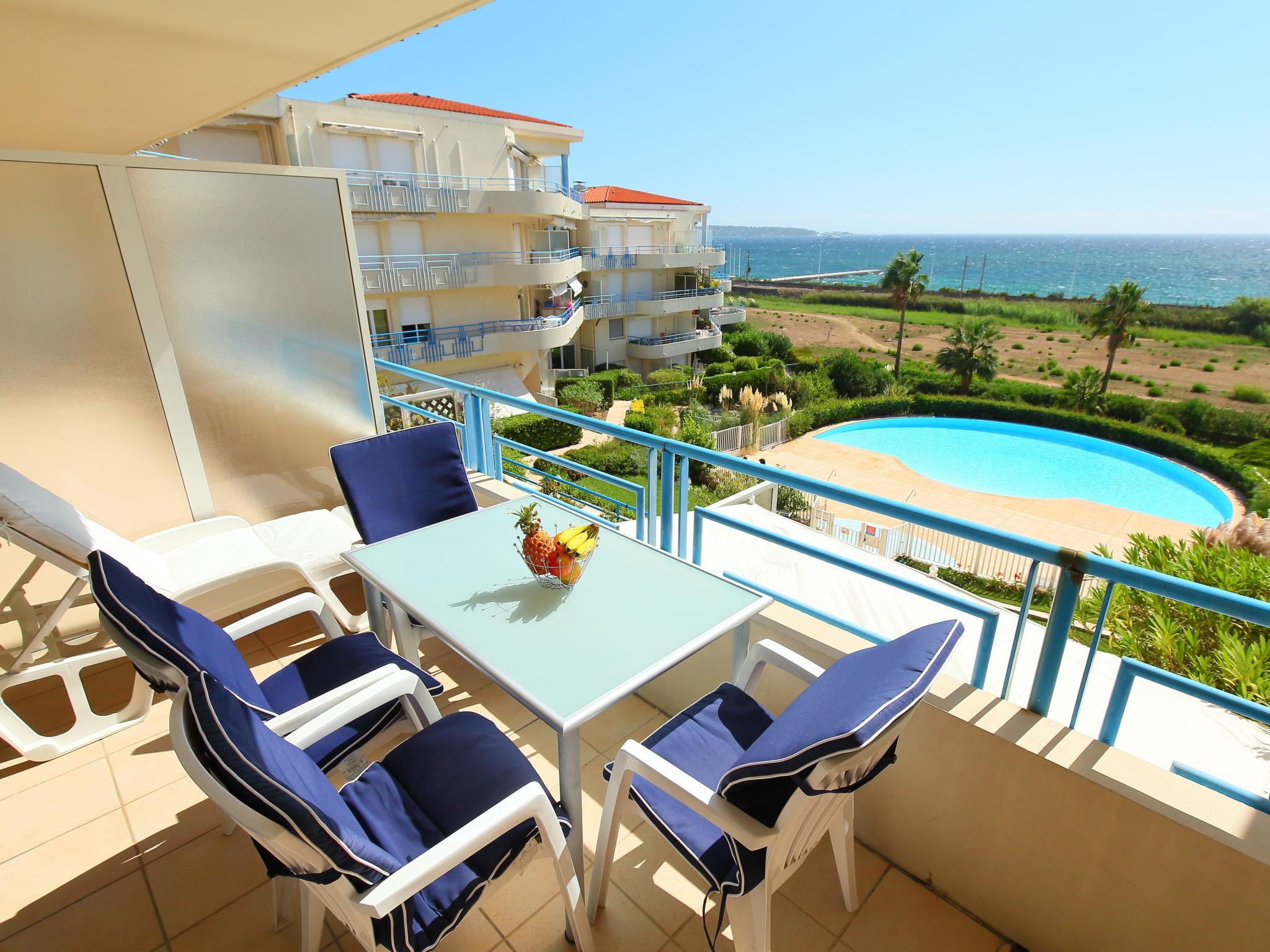 Photo 2 - Appartement de 2 chambres à Antibes avec piscine et jardin