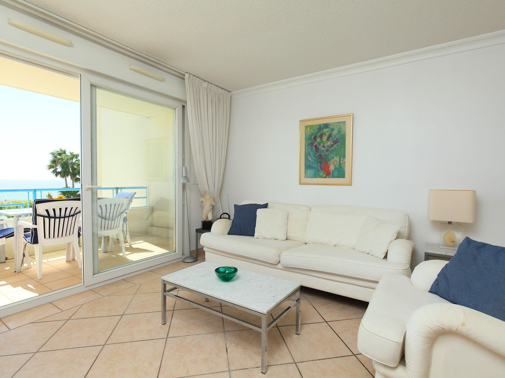 Foto 6 - Apartamento de 2 quartos em Antibes com piscina e jardim