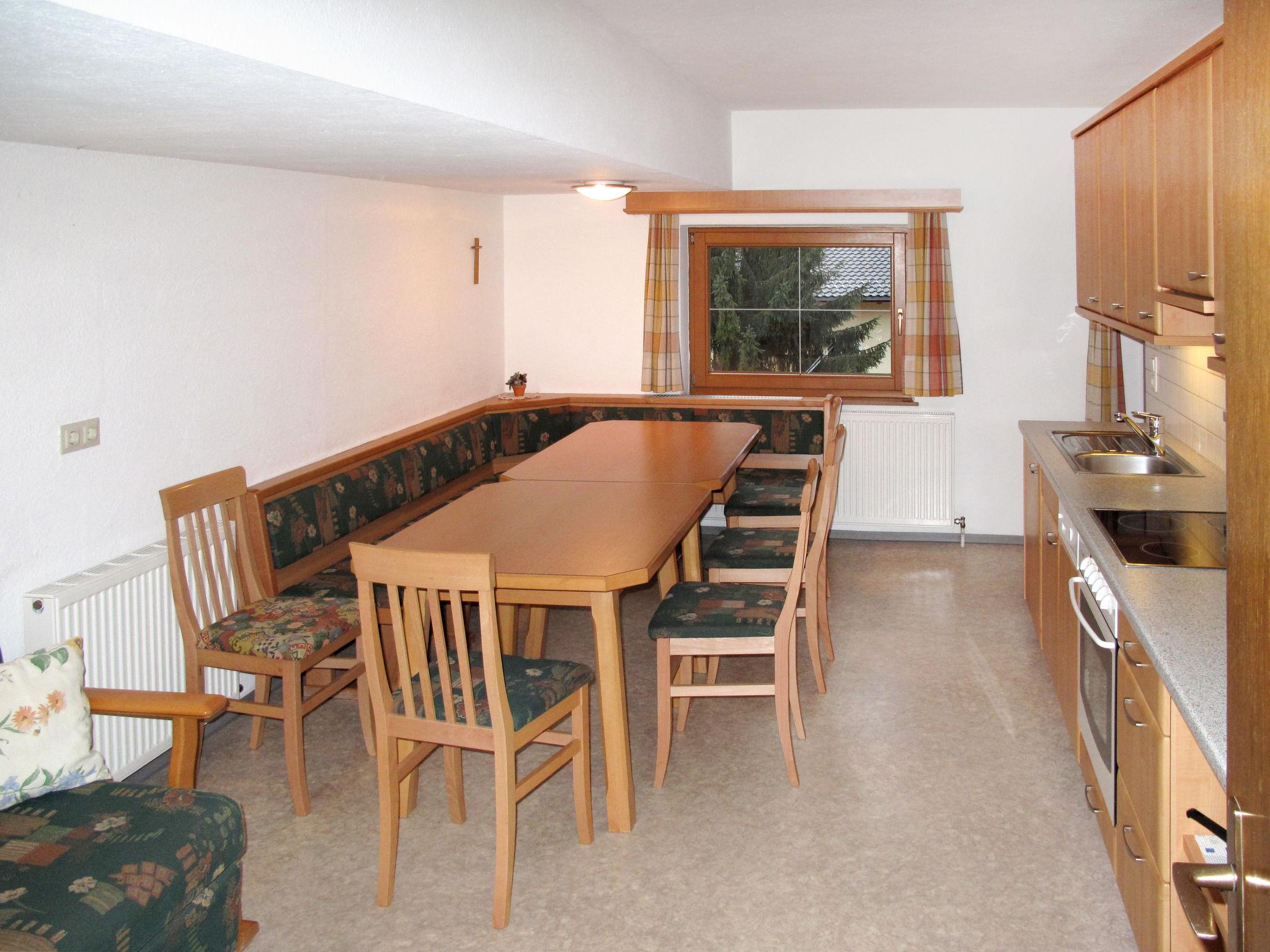 Photo 6 - 6 bedroom Apartment in Aschau im Zillertal with mountain view