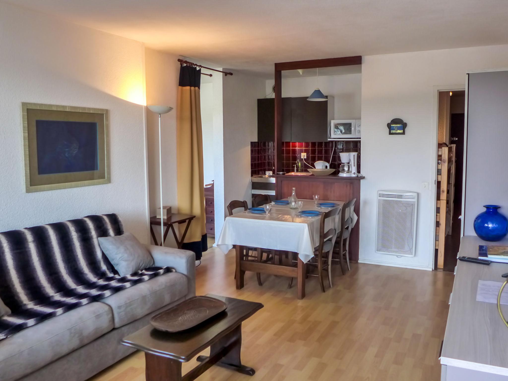 Photo 3 - 1 bedroom Apartment in Capbreton with swimming pool and terrace