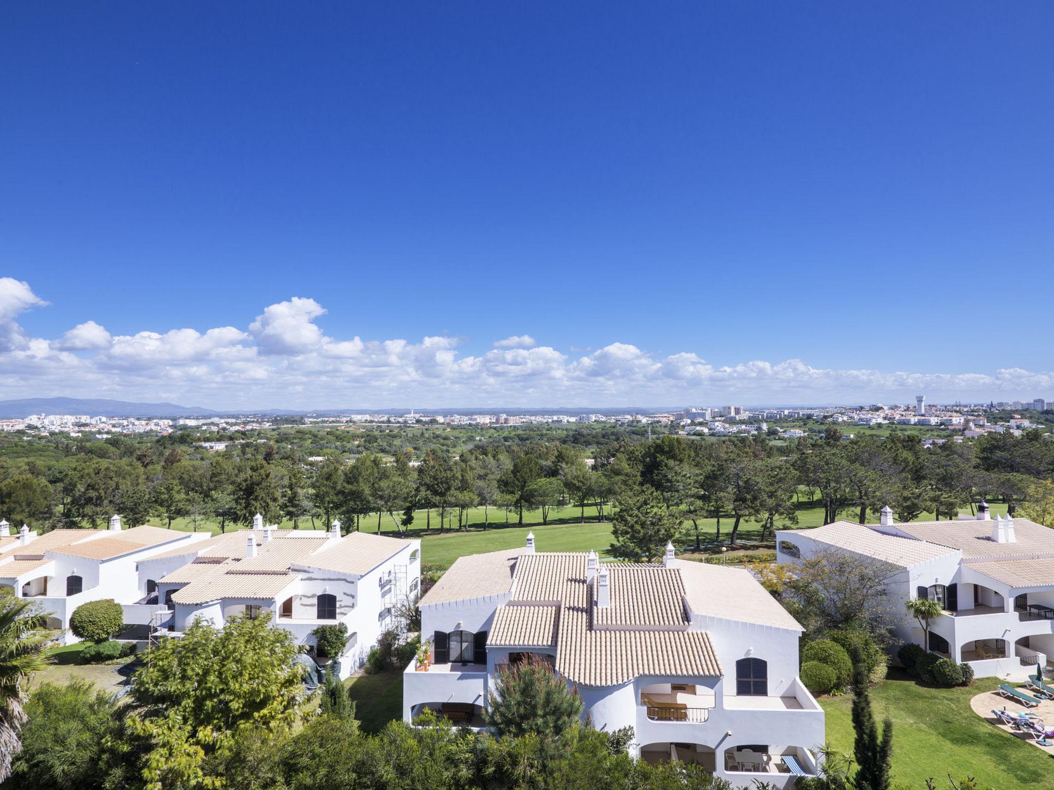 Photo 14 - 3 bedroom Apartment in Portimão with swimming pool and sea view