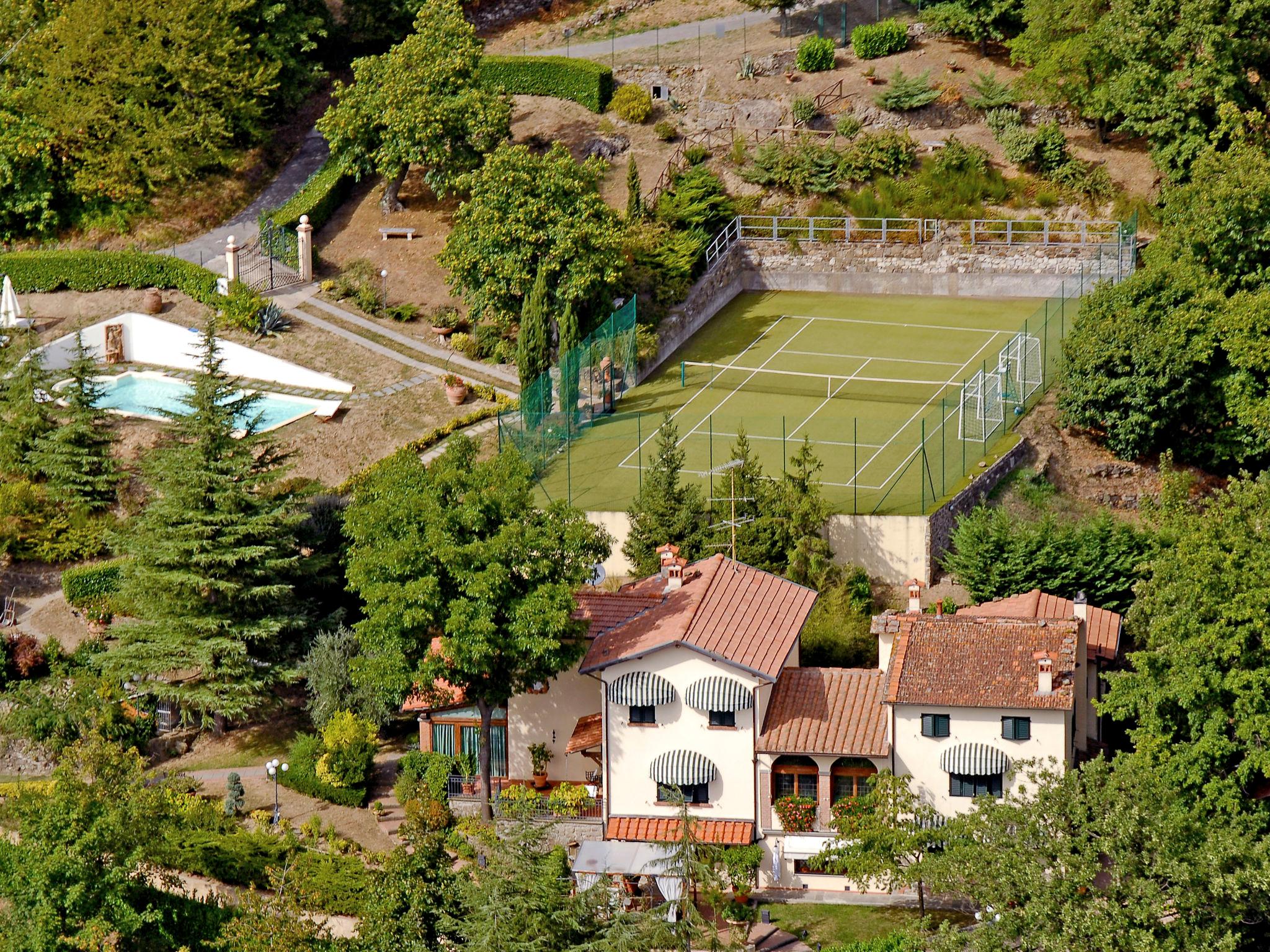 Photo 1 - Maison de 6 chambres à Pistoia avec piscine privée et jardin