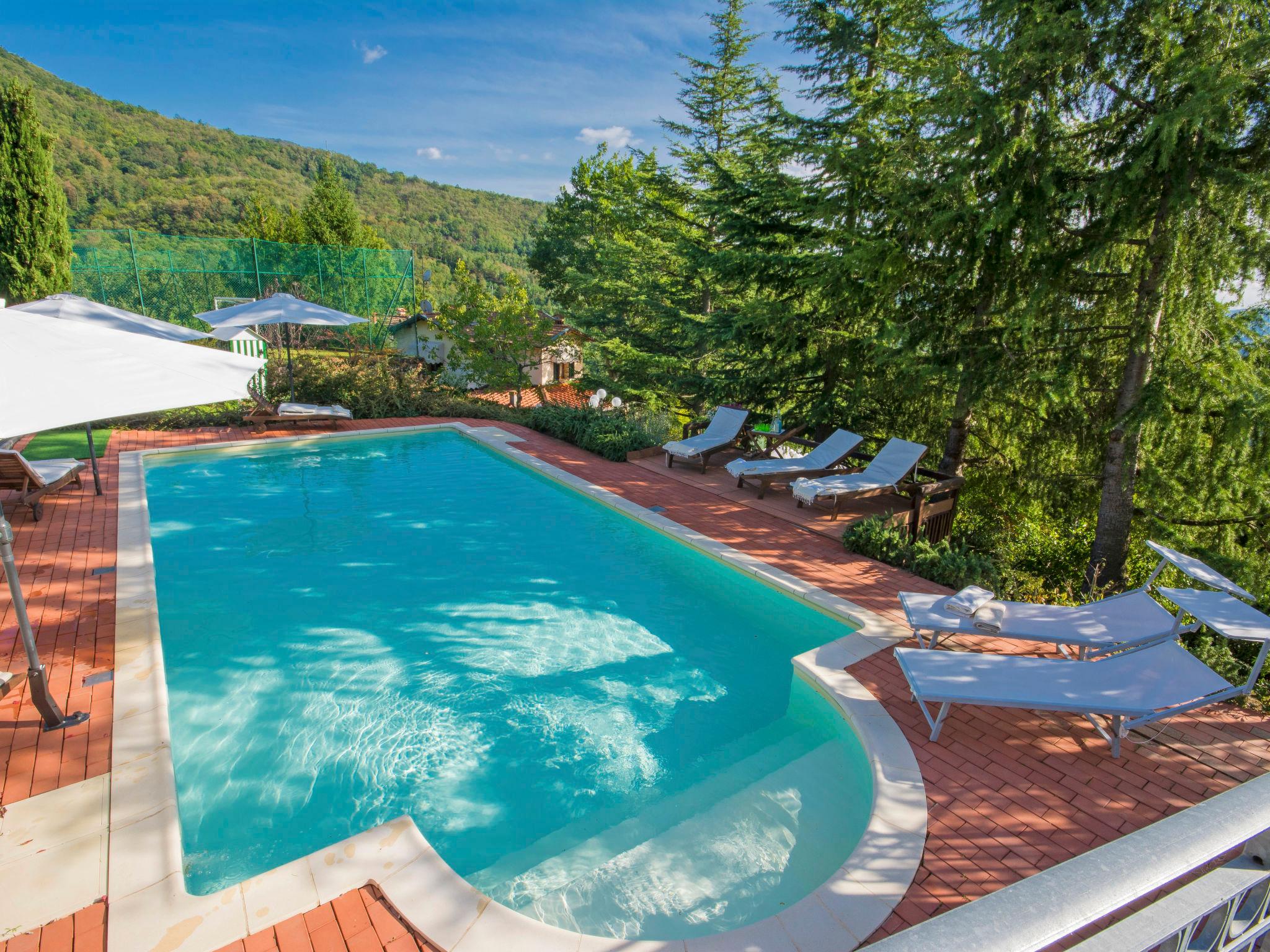 Photo 54 - Maison de 6 chambres à Pistoia avec piscine privée et jardin