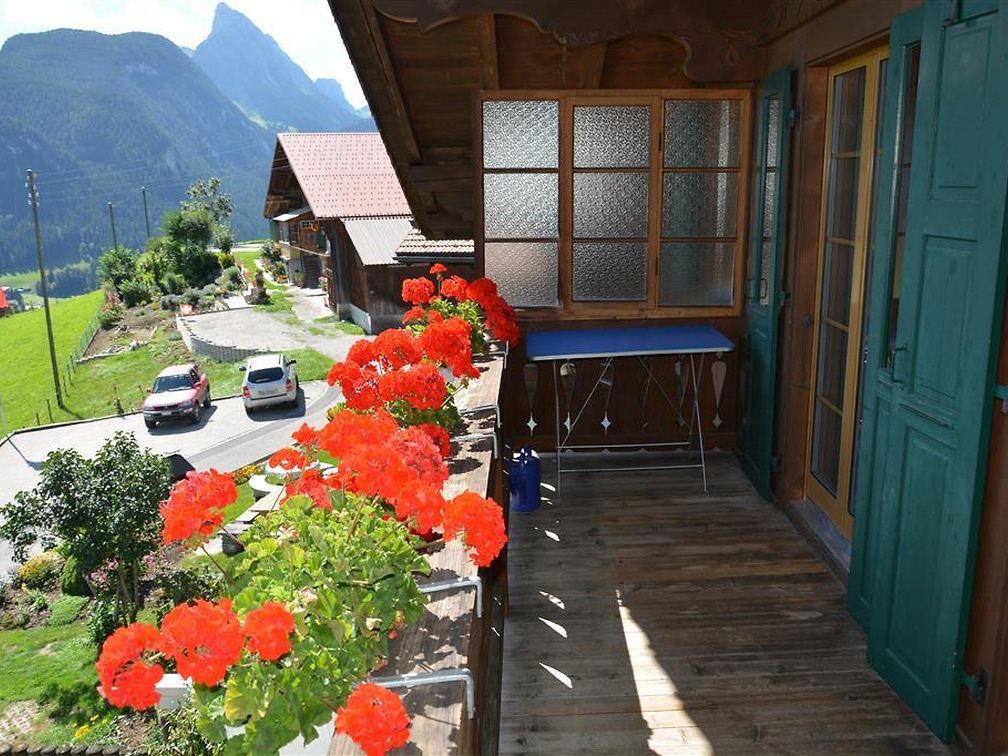 Photo 8 - 2 bedroom Apartment in Saanen