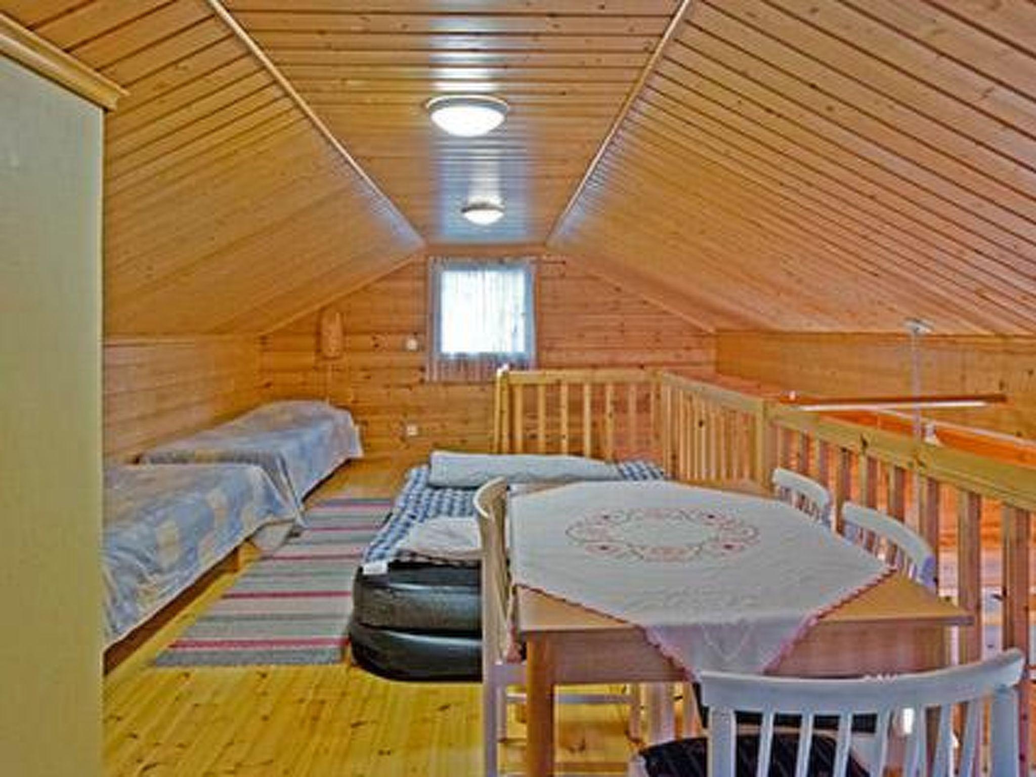 Foto 12 - Casa de 1 quarto em Oulu com sauna