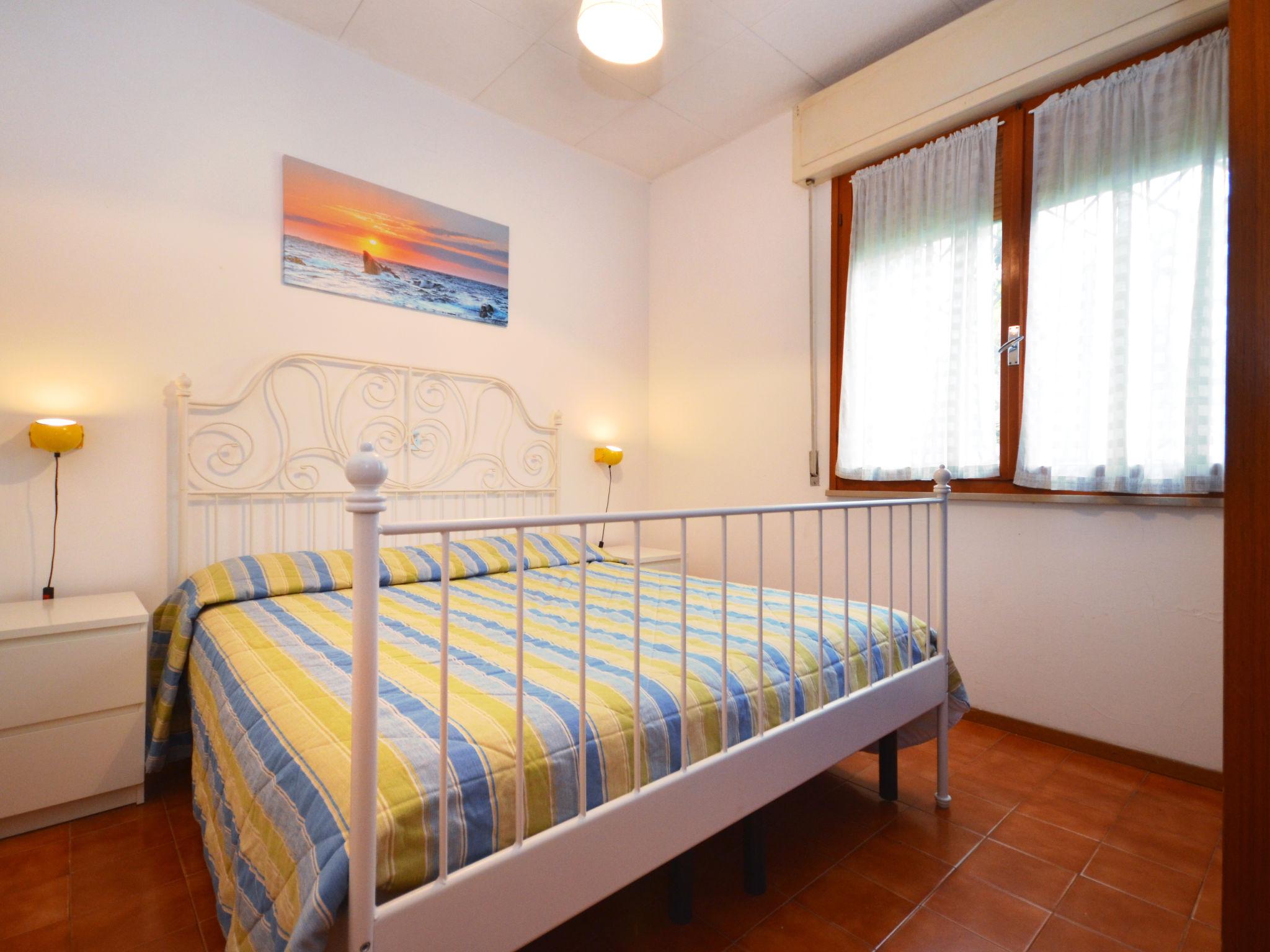 Photo 10 - 2 bedroom House in Lignano Sabbiadoro with garden and sea view