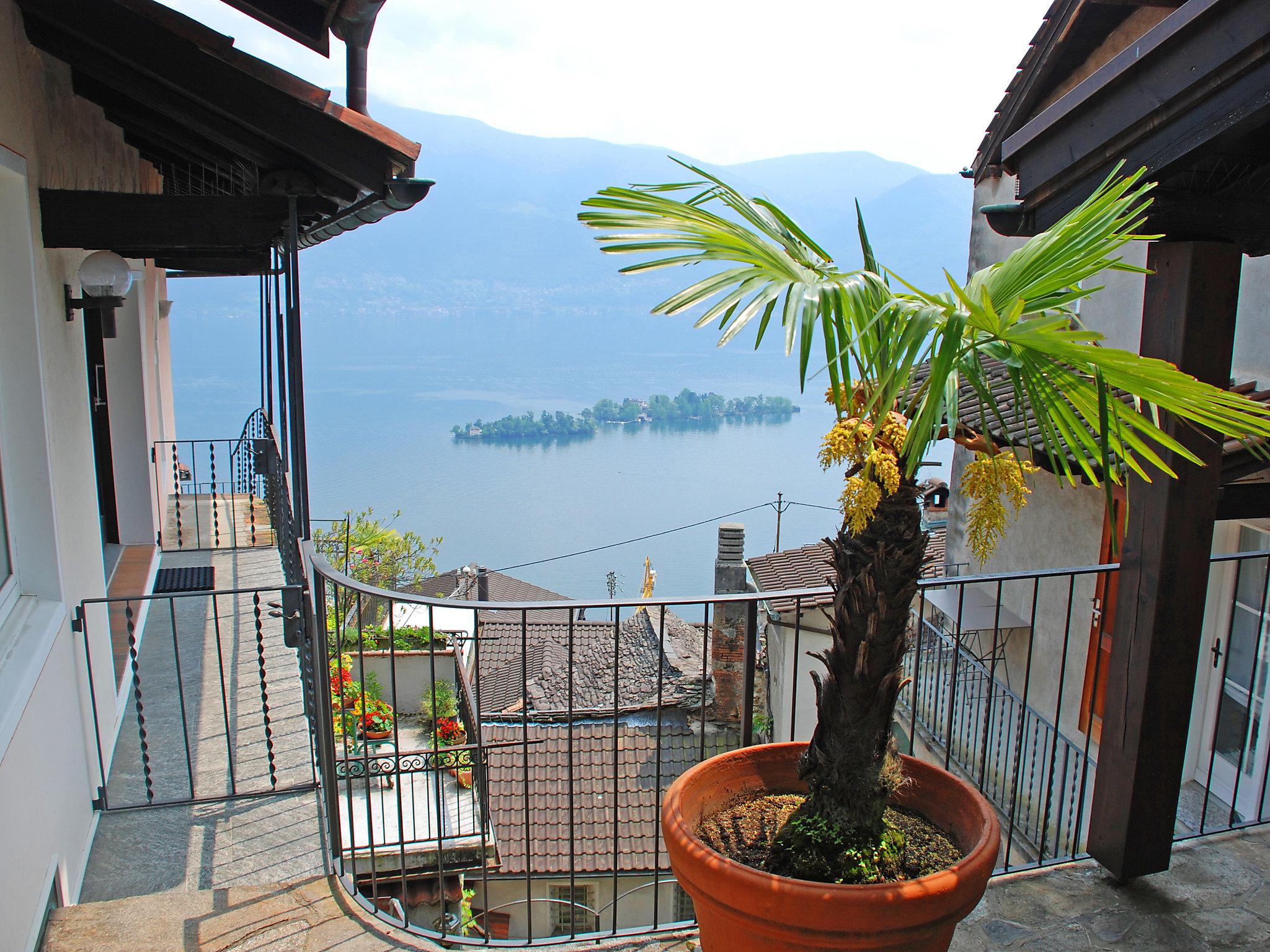 Foto 1 - Appartamento con 2 camere da letto a Ronco sopra Ascona con terrazza e vista sulle montagne