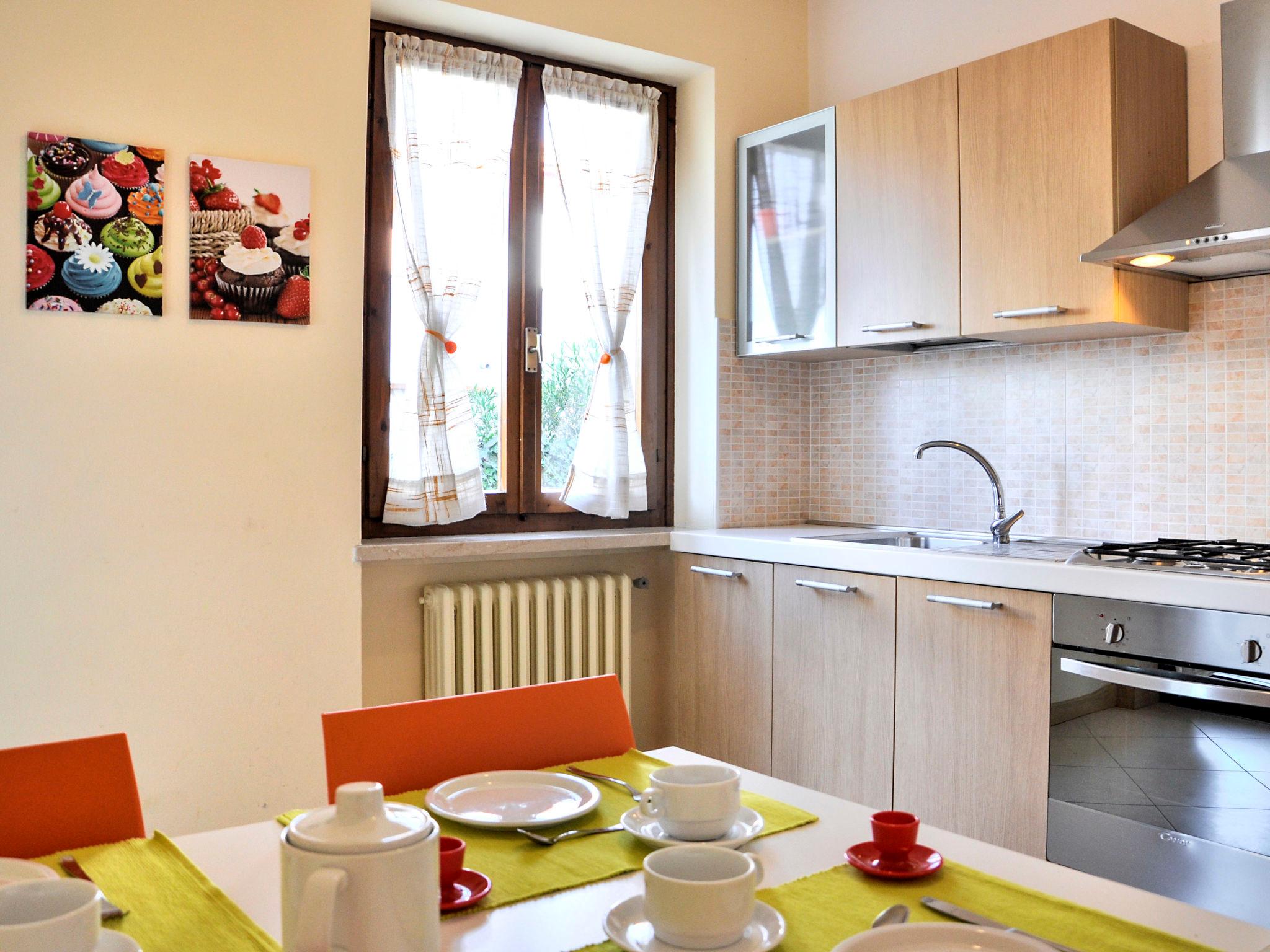 Photo 9 - 2 bedroom Apartment in Lazise with swimming pool and mountain view