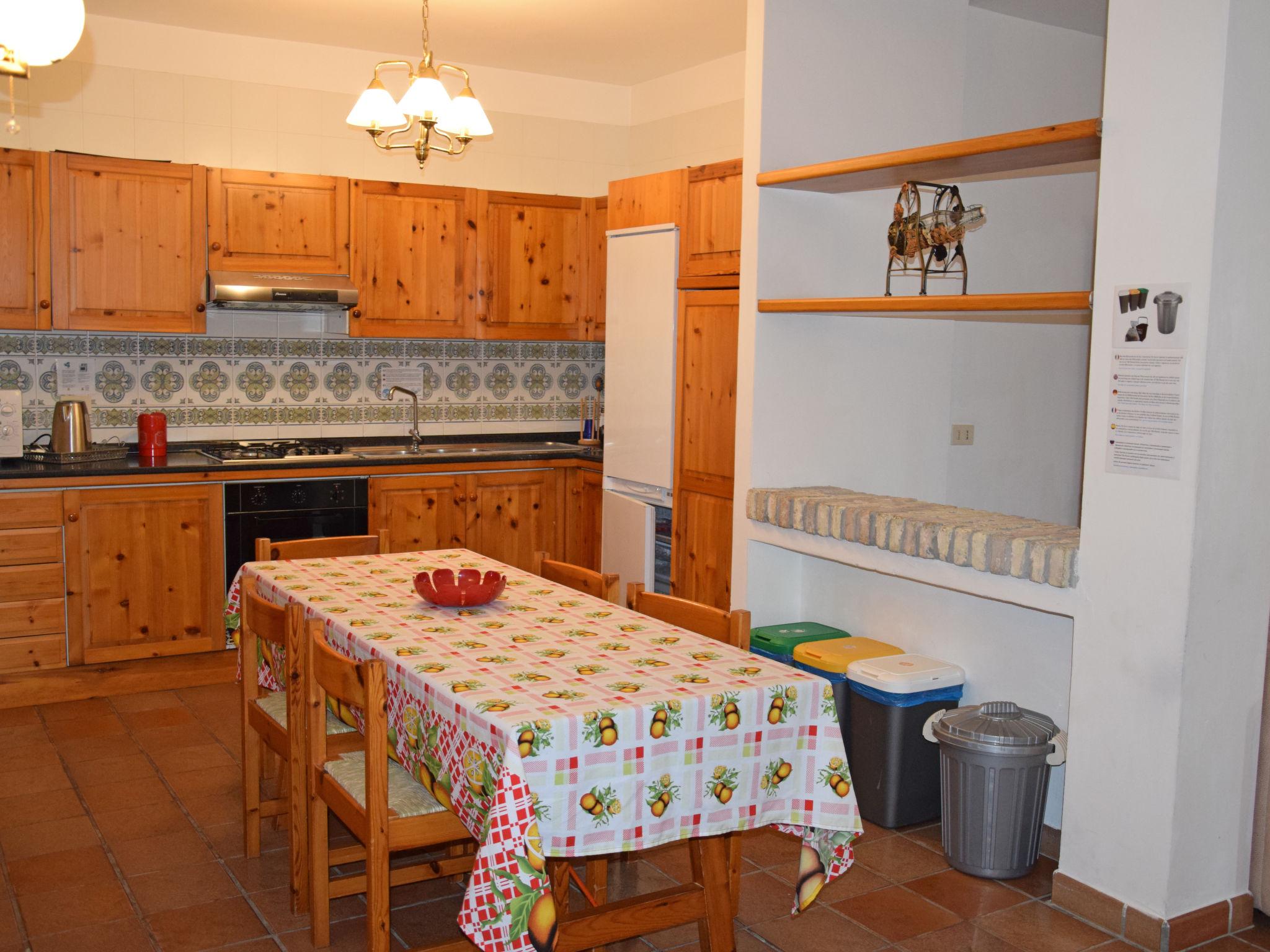 Photo 5 - 2 bedroom Apartment in Quartu Sant'Elena with garden and sea view